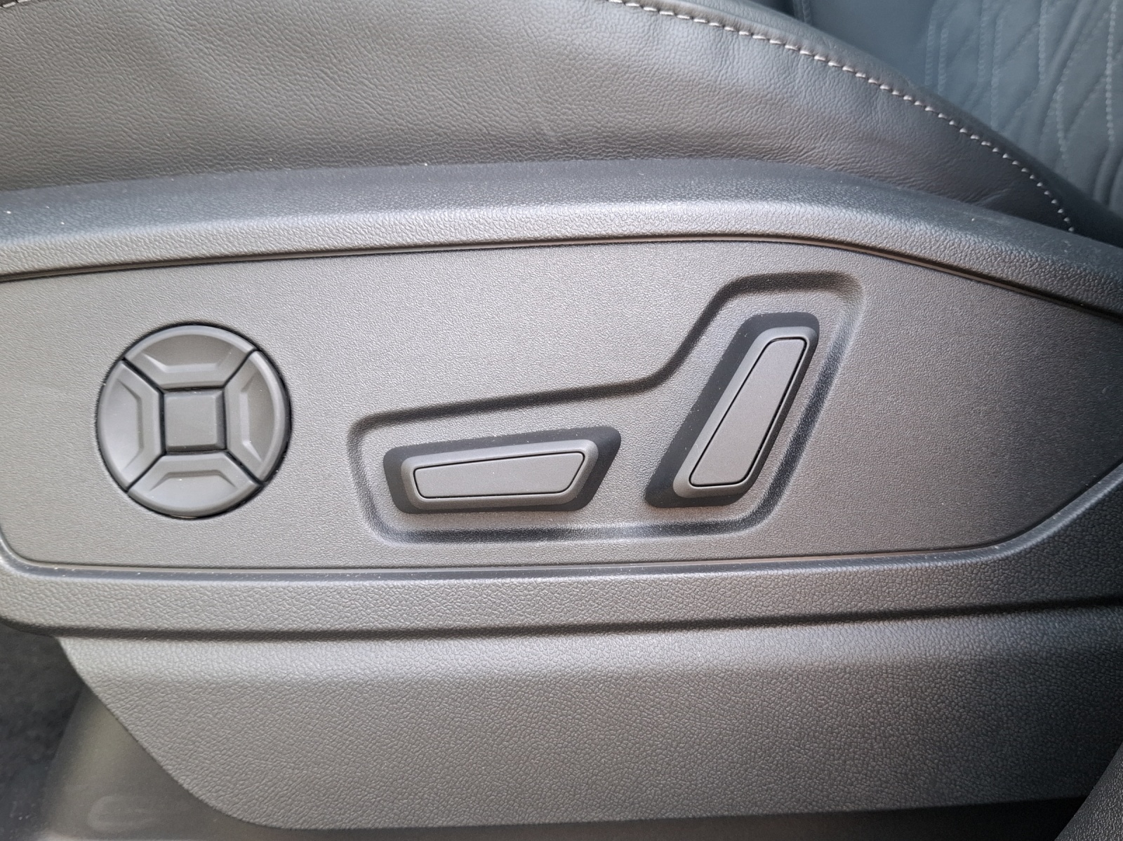 AUDI Q5 TDI quattro 150 kW S-tronic-image-15