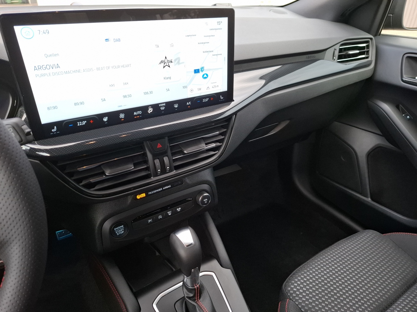 FORD Focus Station Wagon 1.0i EcoB Hybrid 155 ST-Line X-image-5