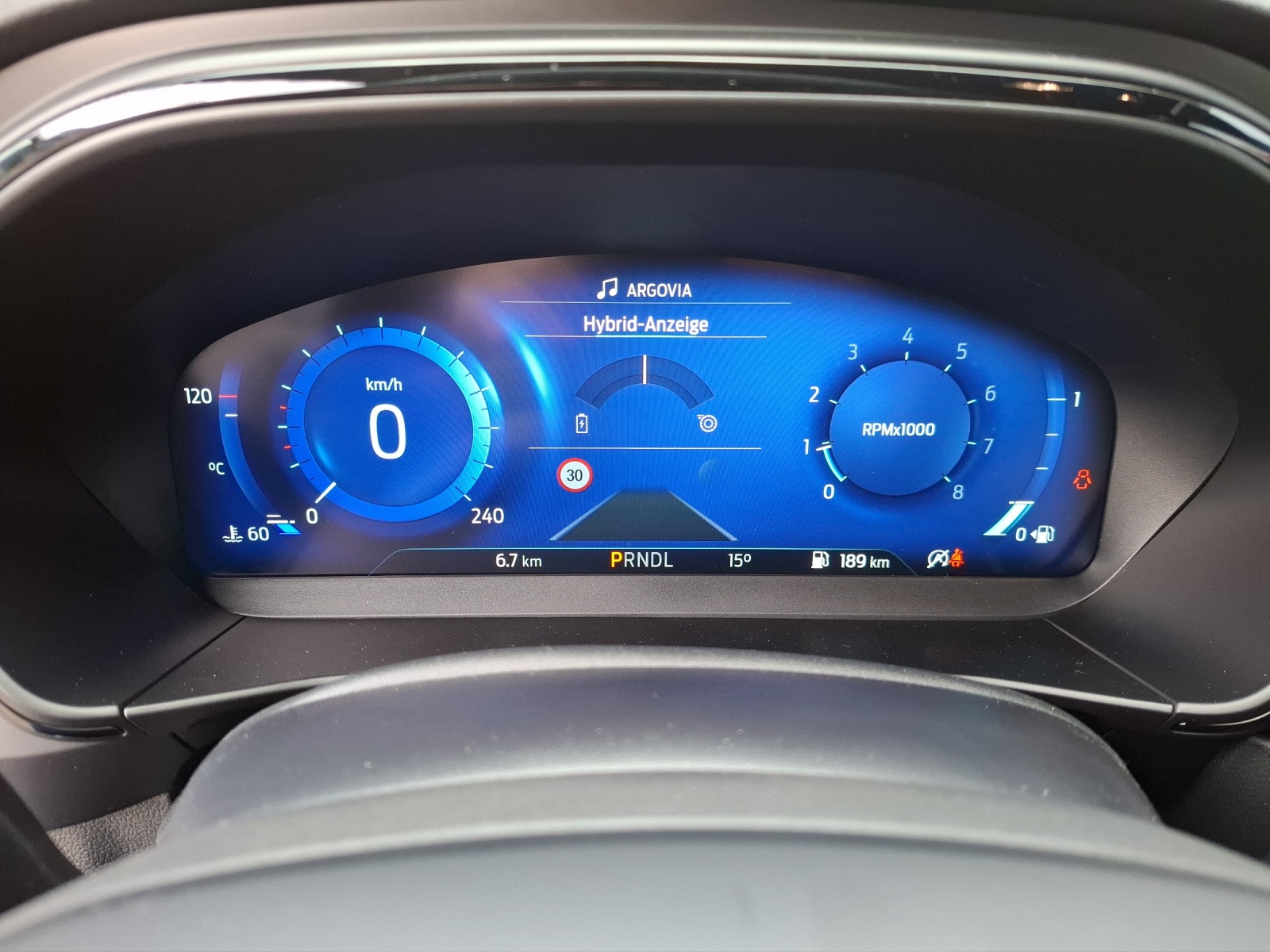 FORD Focus Station Wagon 1.0i EcoB Hybrid 155 ST-Line X-image-6