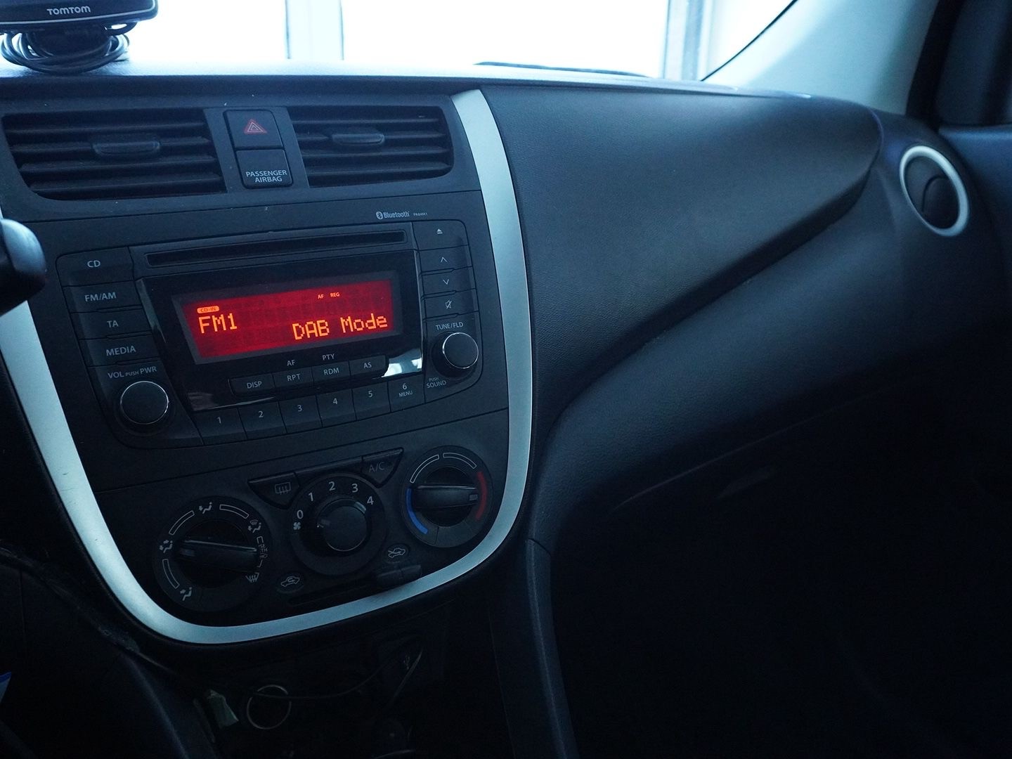 SUZUKI Celerio 1.0 Sergio Cellano Top AGS-image-8
