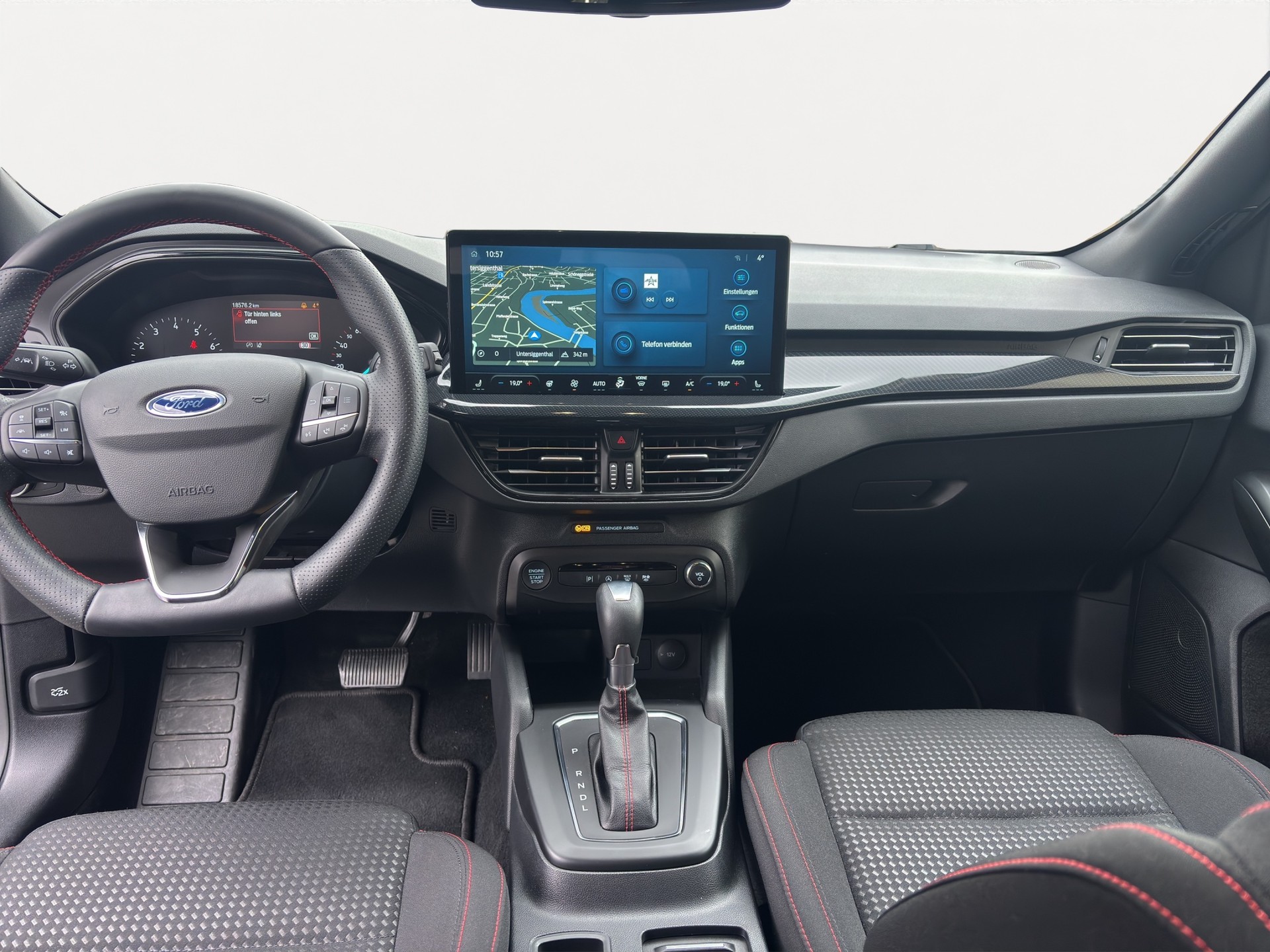 FORD Focus 1.0 MHEV ST-Line Automat-image-14