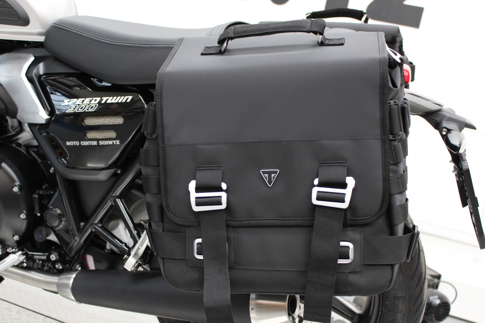 TRIUMPH Speed Twin 900-image-4