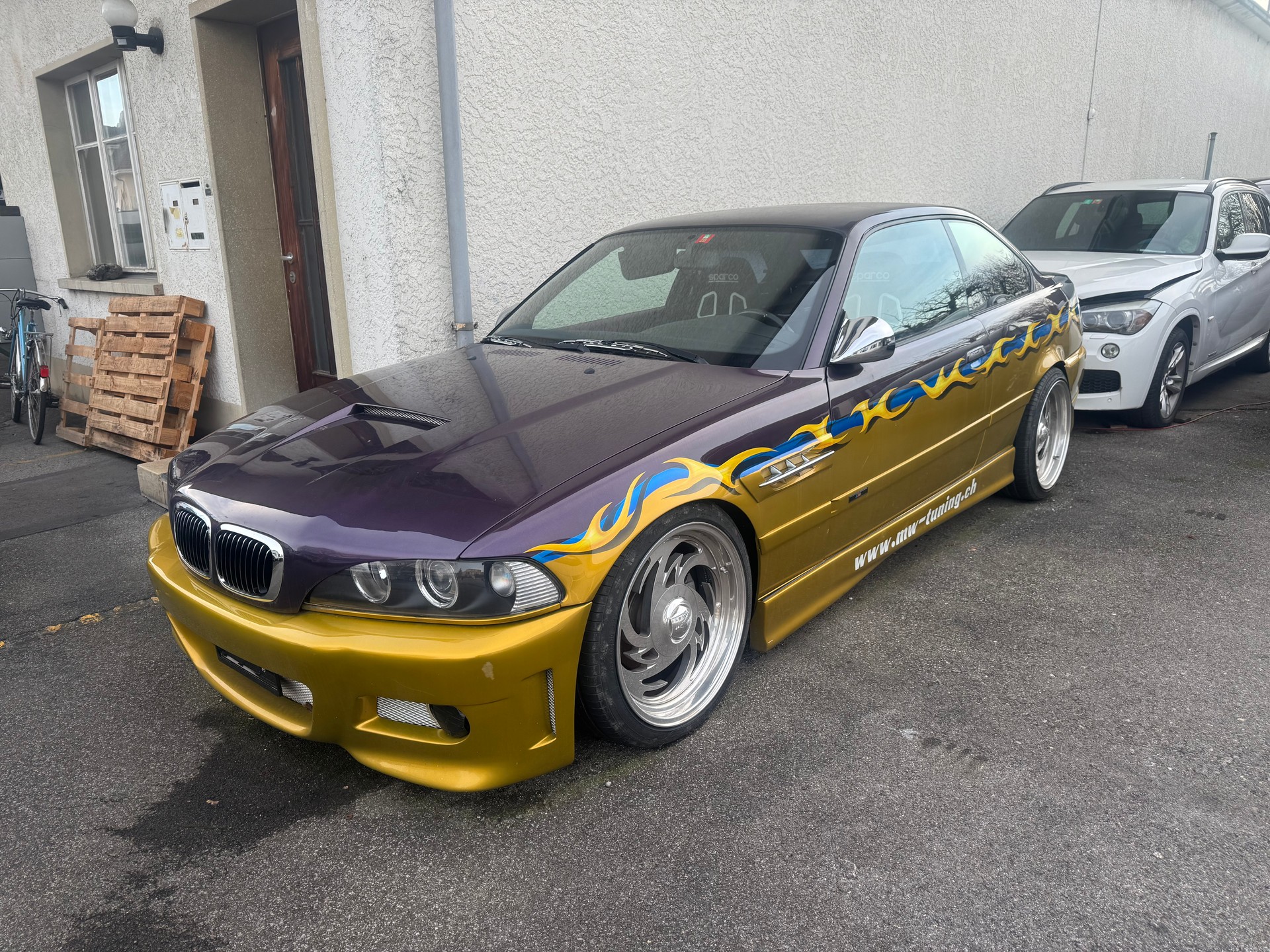 BMW 318iS Coupé-image-2