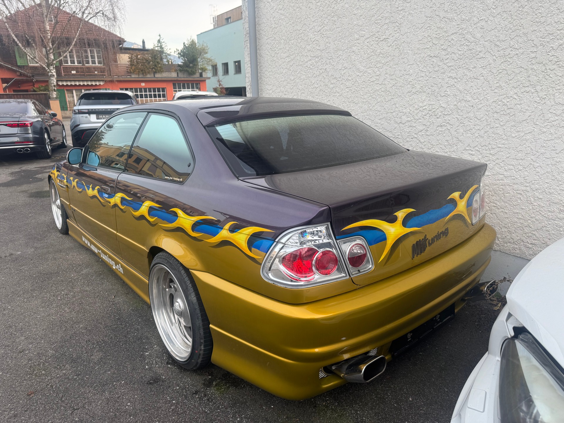 BMW 318iS Coupé-image-5