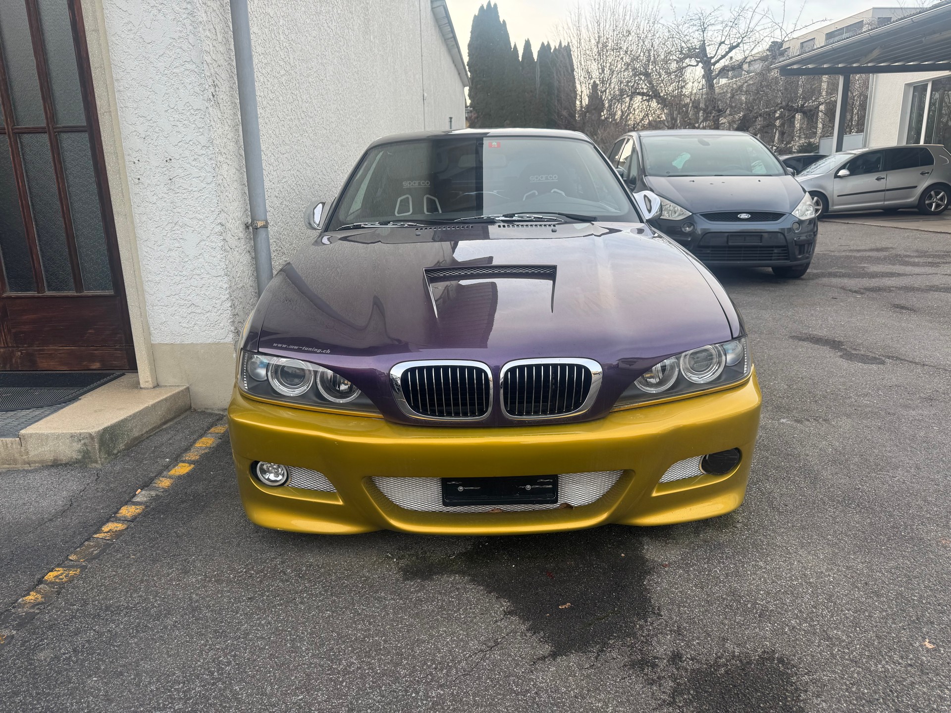 BMW 318iS Coupé-image-0