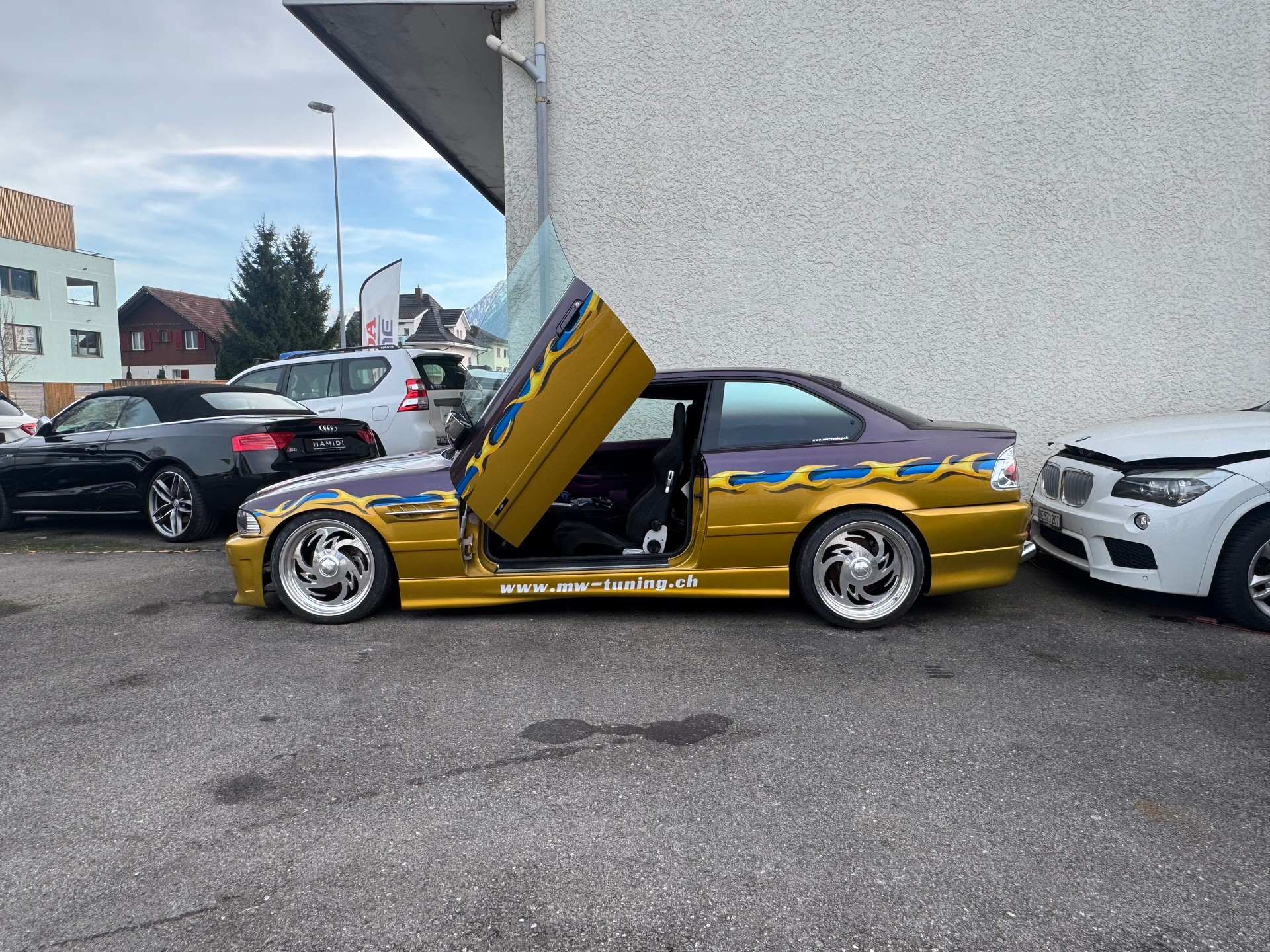 BMW 318iS Coupé-image-3
