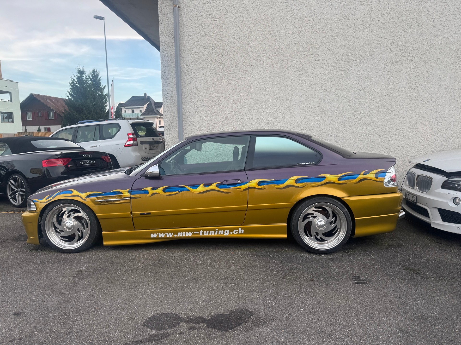 BMW 318iS Coupé-image-4