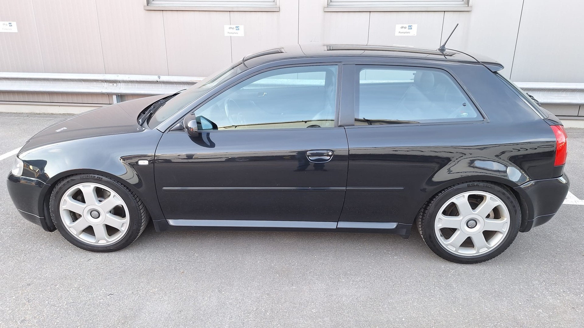 AUDI S3 quattro-image-2