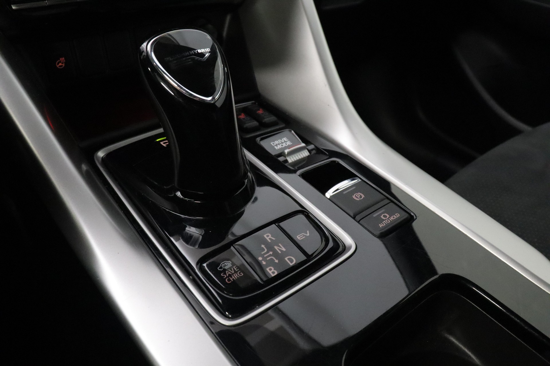 MITSUBISHI Eclipse Cross 2.4 PHEV Intense 4x4-image-13