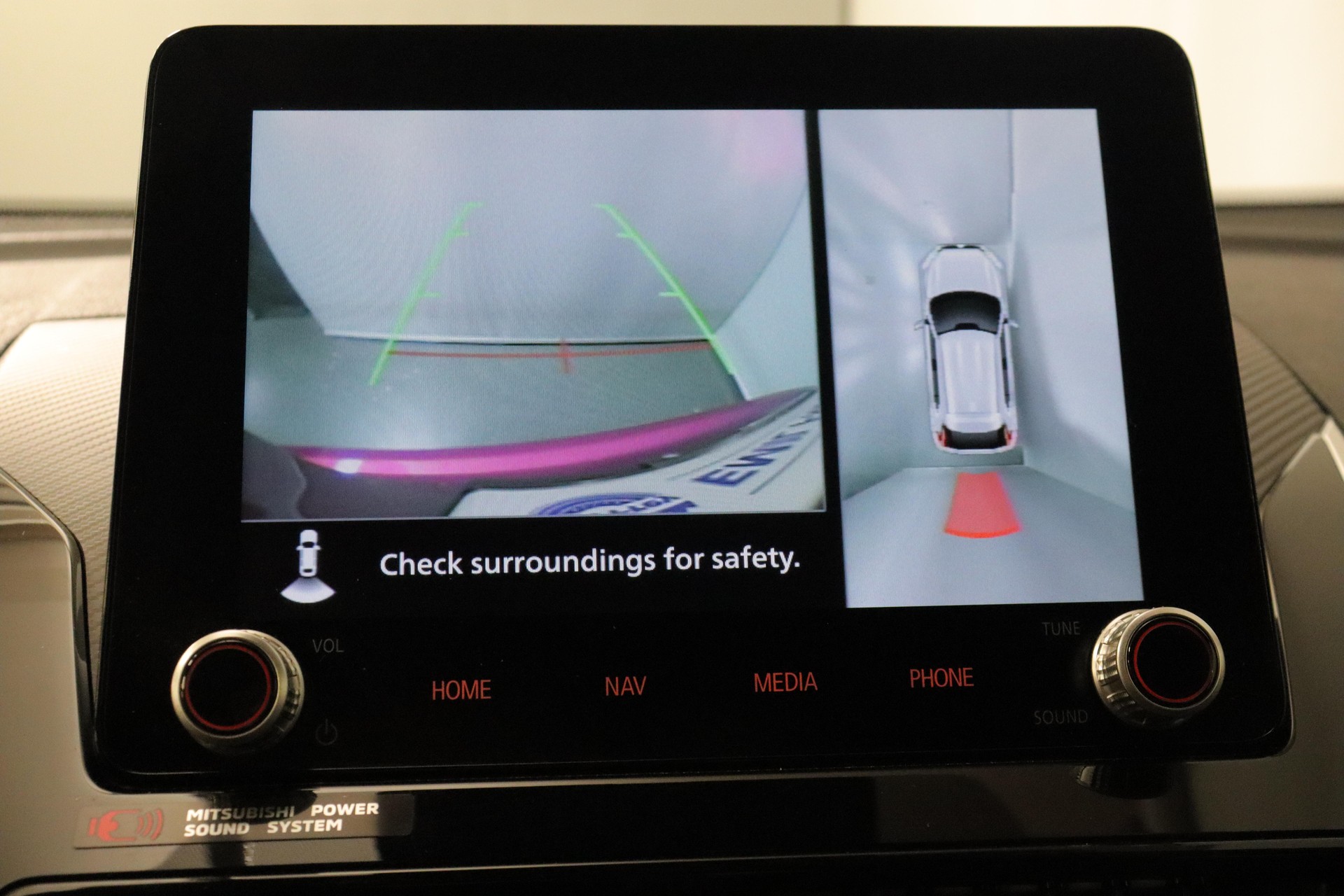 MITSUBISHI Eclipse Cross 2.4 PHEV Intense 4x4-image-8