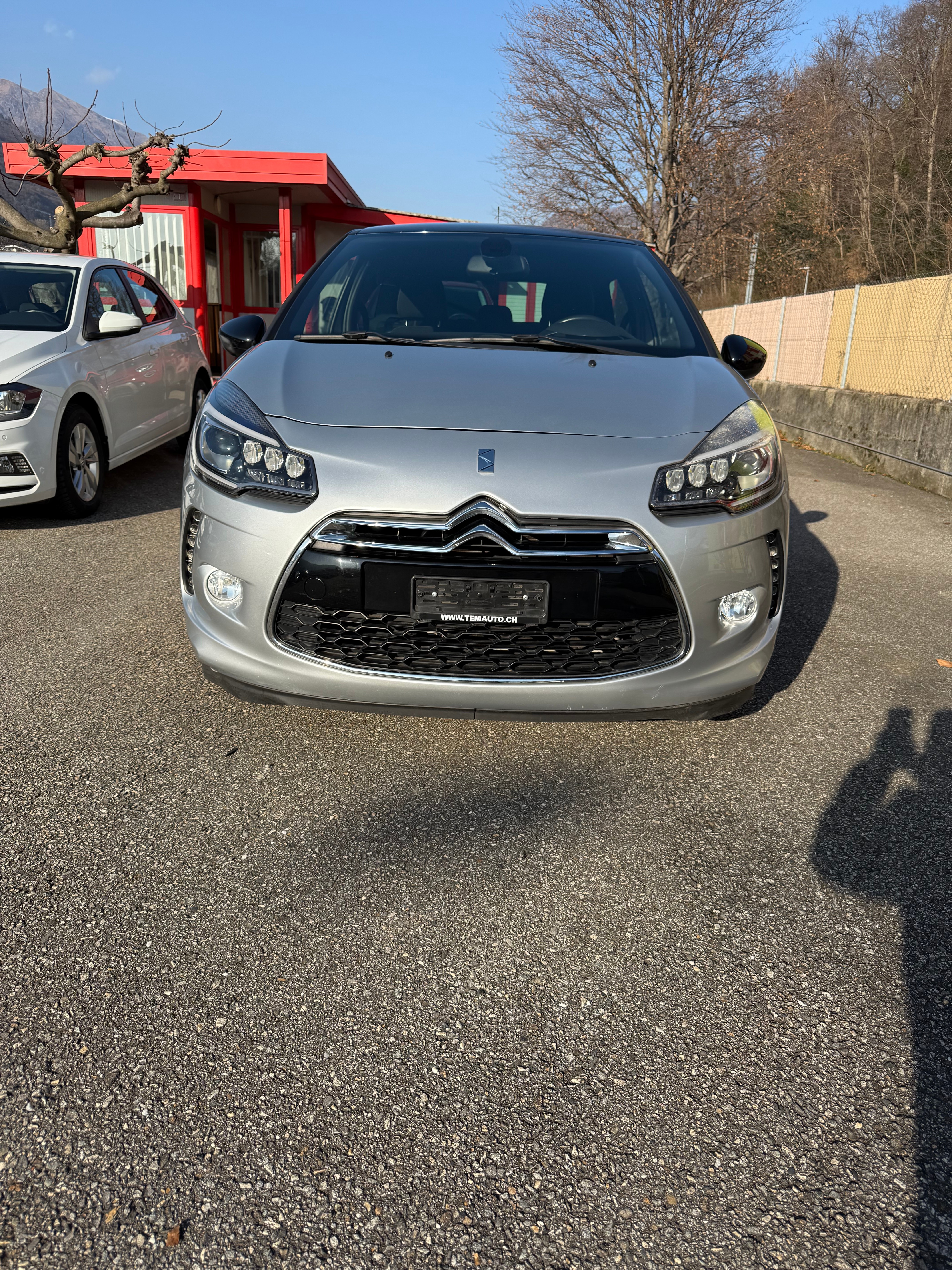 Car photo