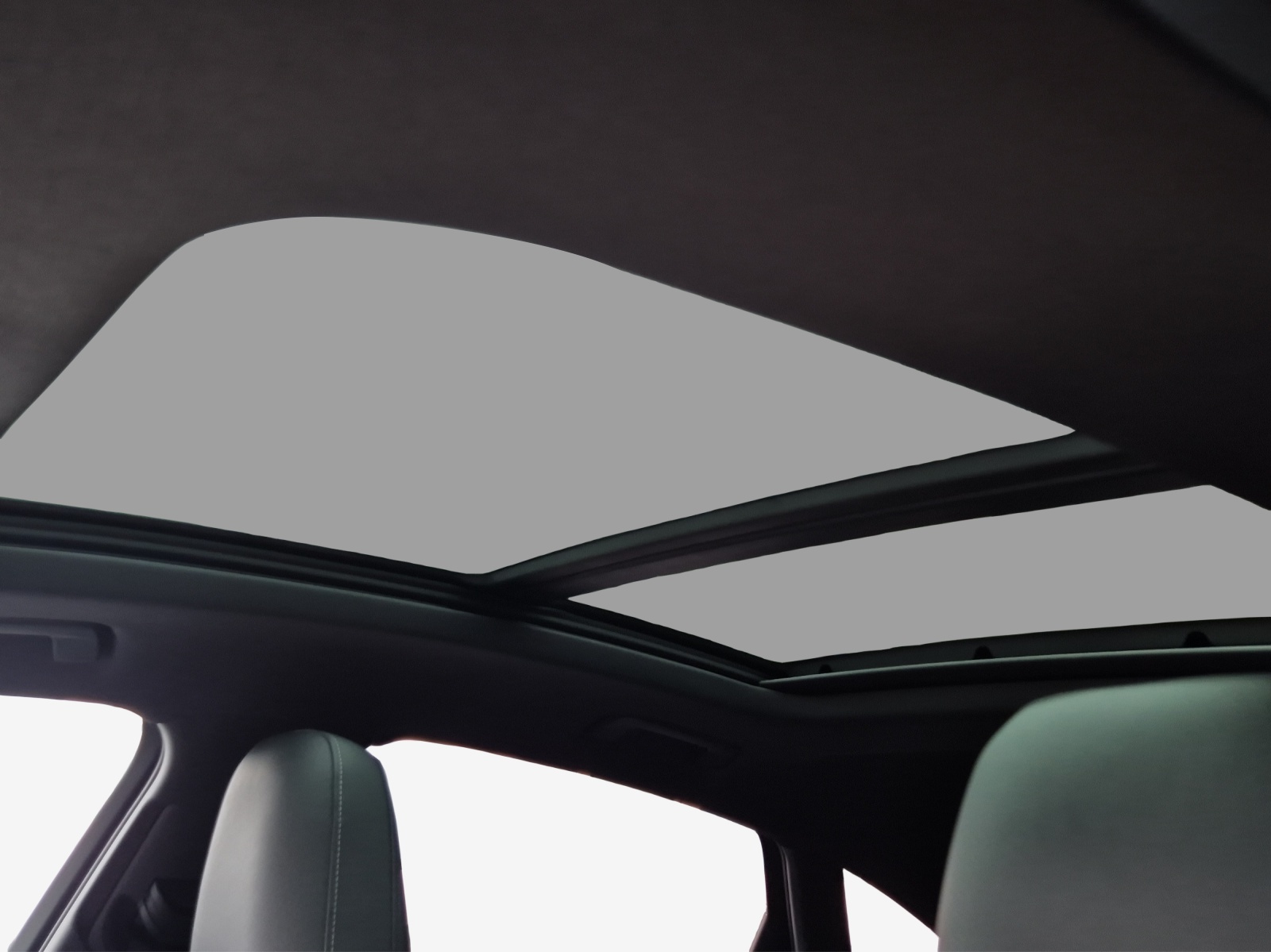 AUDI e-tron 55 Sportback S Line quattro-image-15