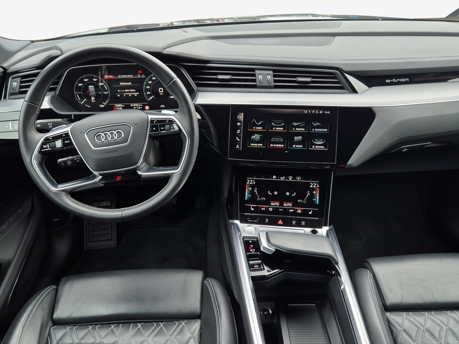 AUDI e-tron 55 Sportback S Line quattro-image-9