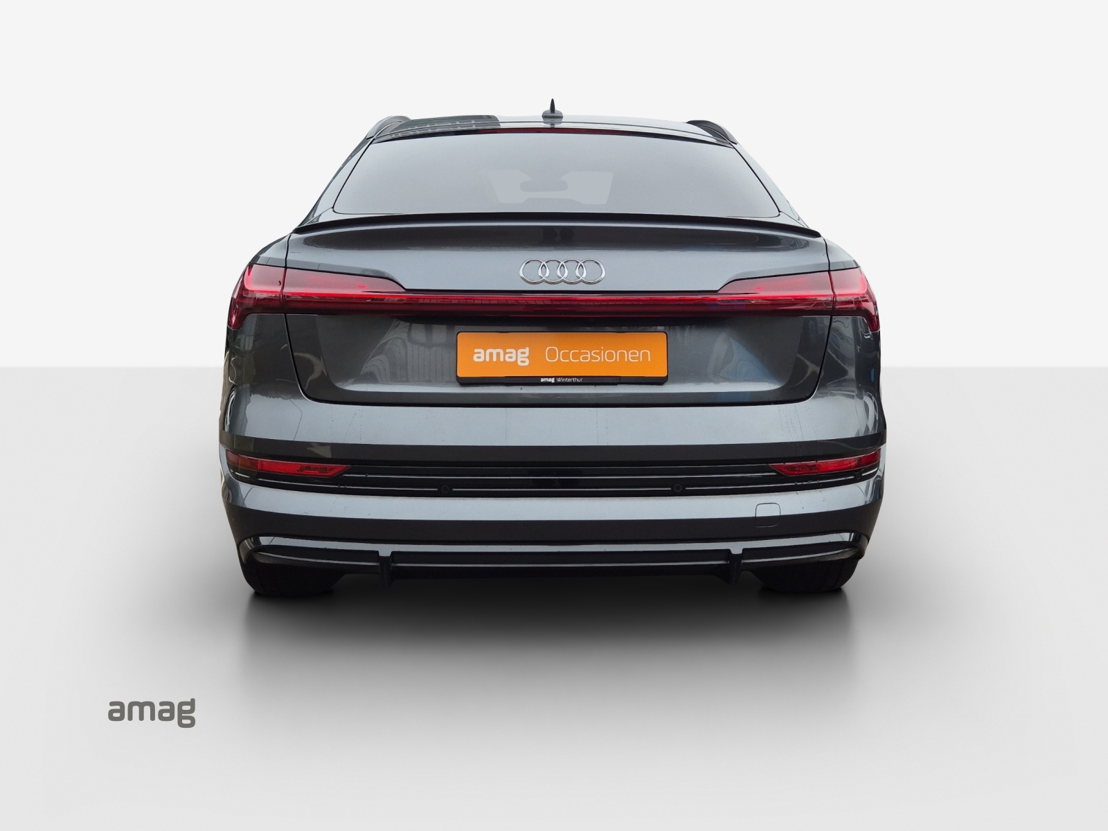 AUDI e-tron 55 Sportback S Line quattro-image-4