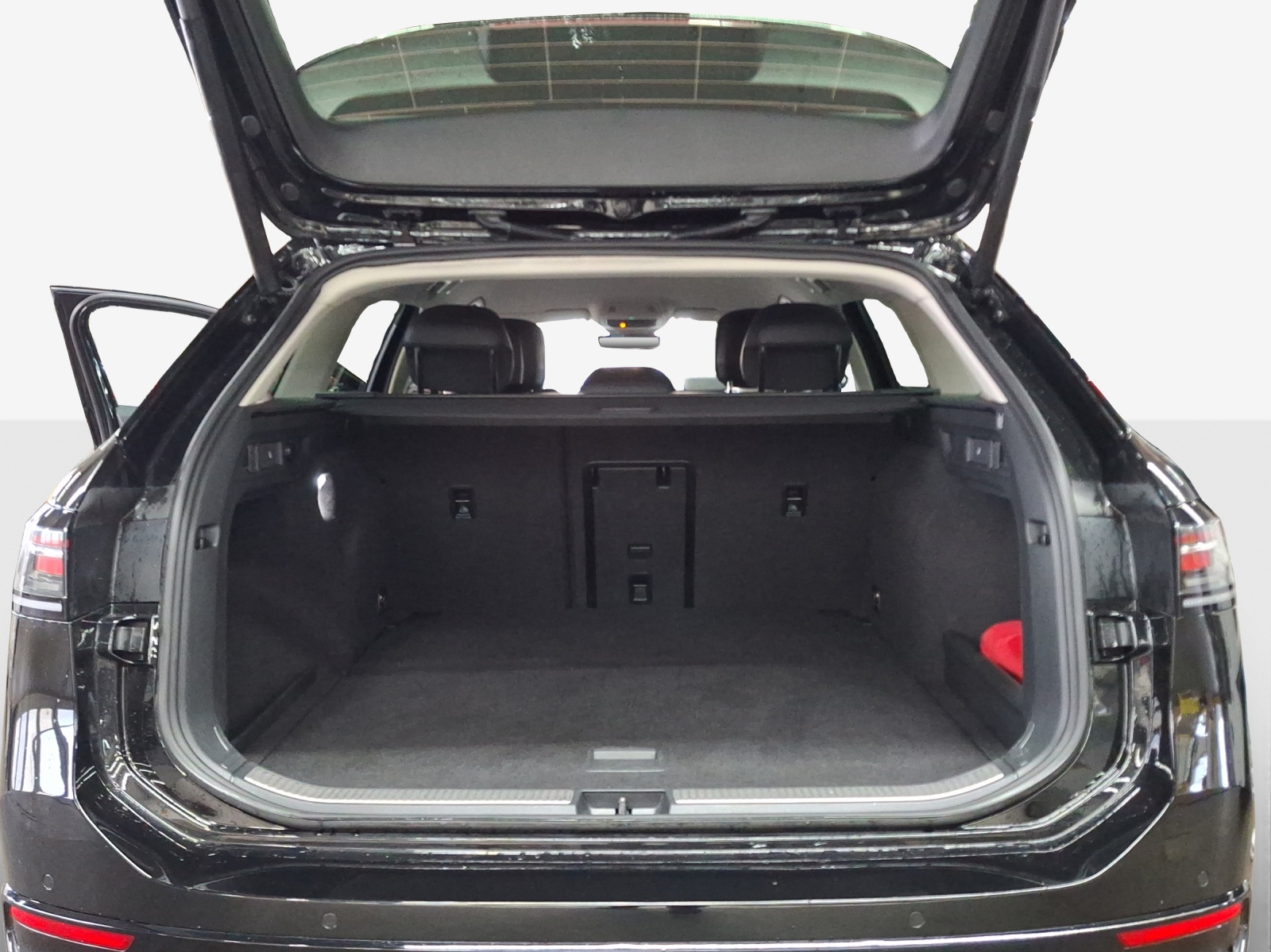 VW Passat Variant 2.0 TDI evo Elegance 4 Motion DSG-image-12