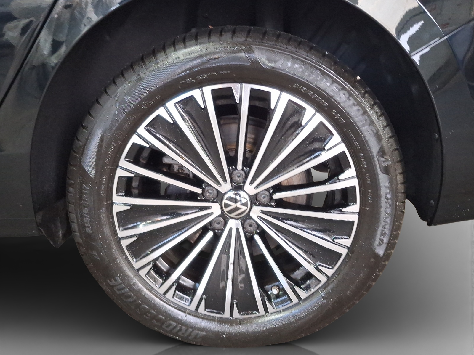 VW Passat Variant 2.0 TDI evo Elegance 4 Motion DSG-image-13