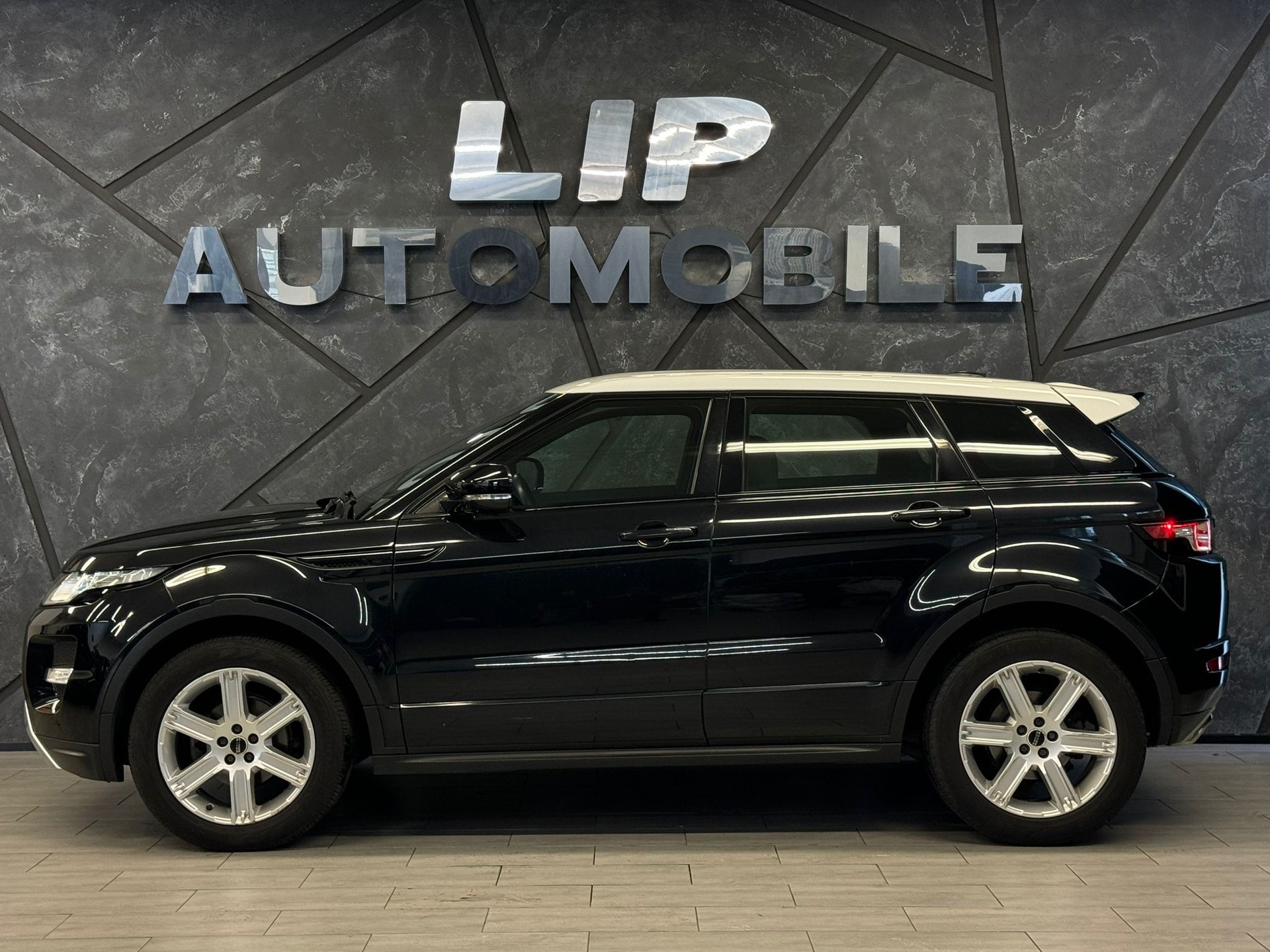 LAND ROVER Range Rover Evoque 2.2 SD4 Prestige-image-4