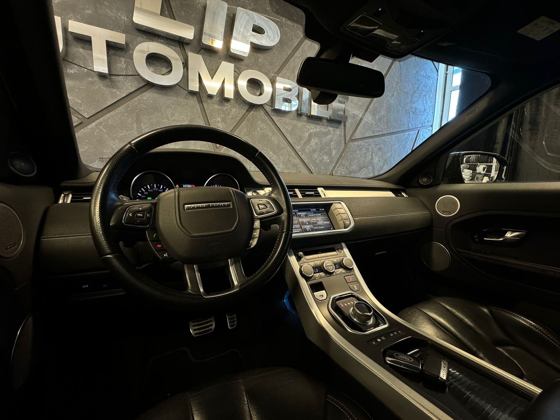 LAND ROVER Range Rover Evoque 2.2 SD4 Prestige-image-8