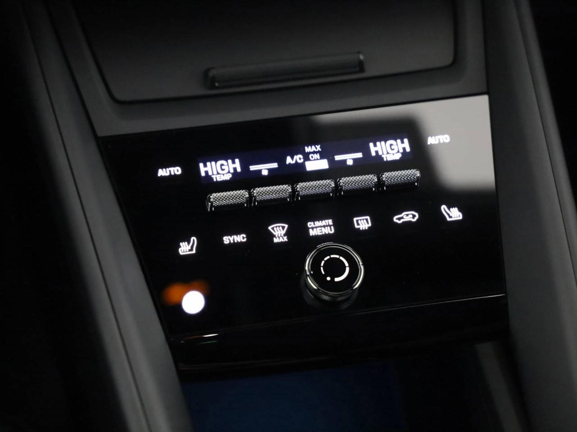 PORSCHE Macan 4-image-17