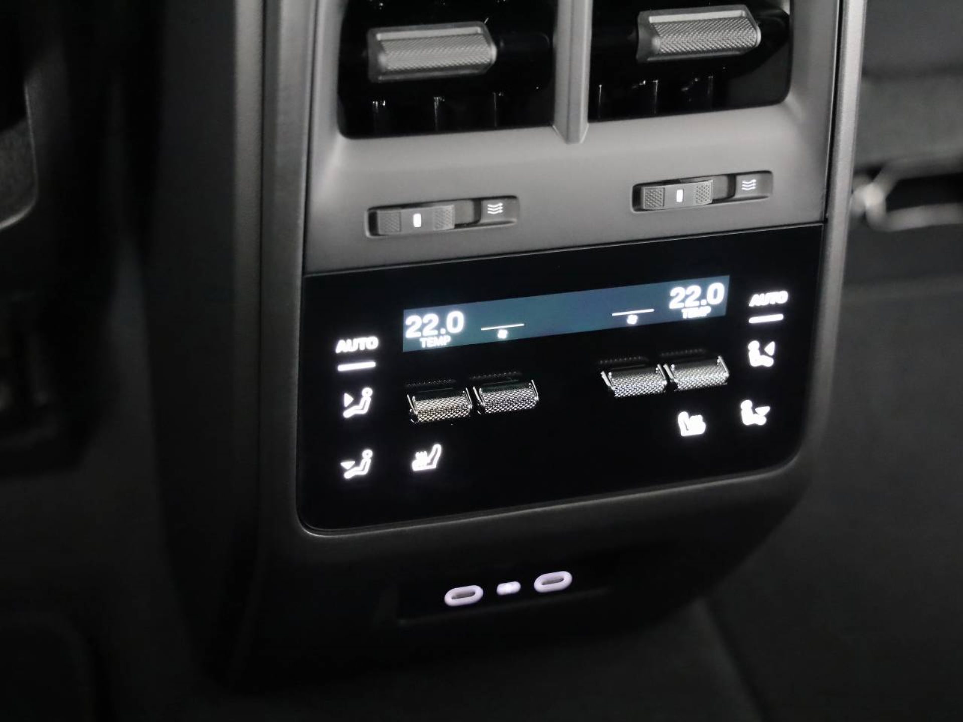 PORSCHE Macan 4-image-18