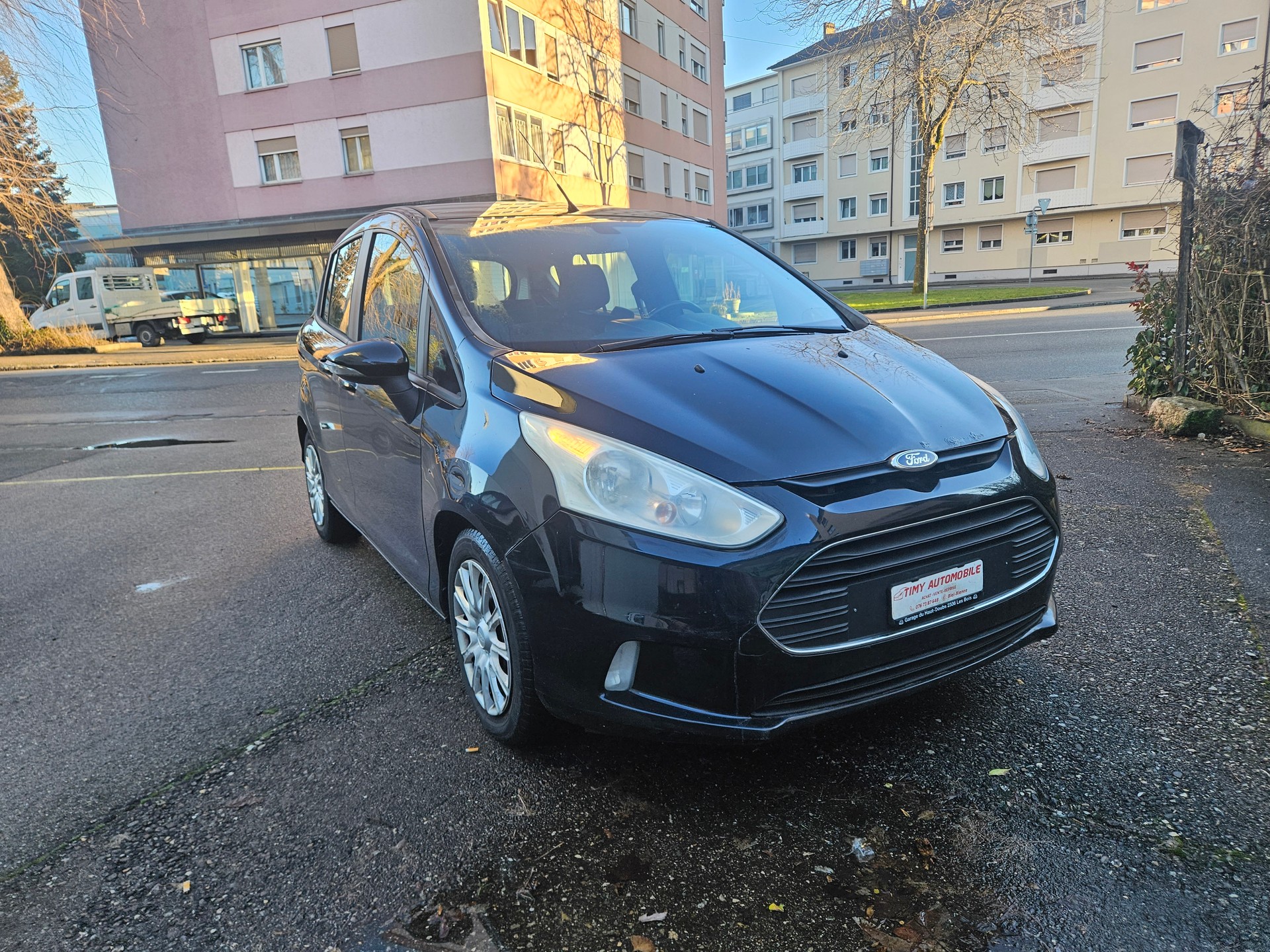 FORD B-Max 1.6 TDCi Titanium-image-1