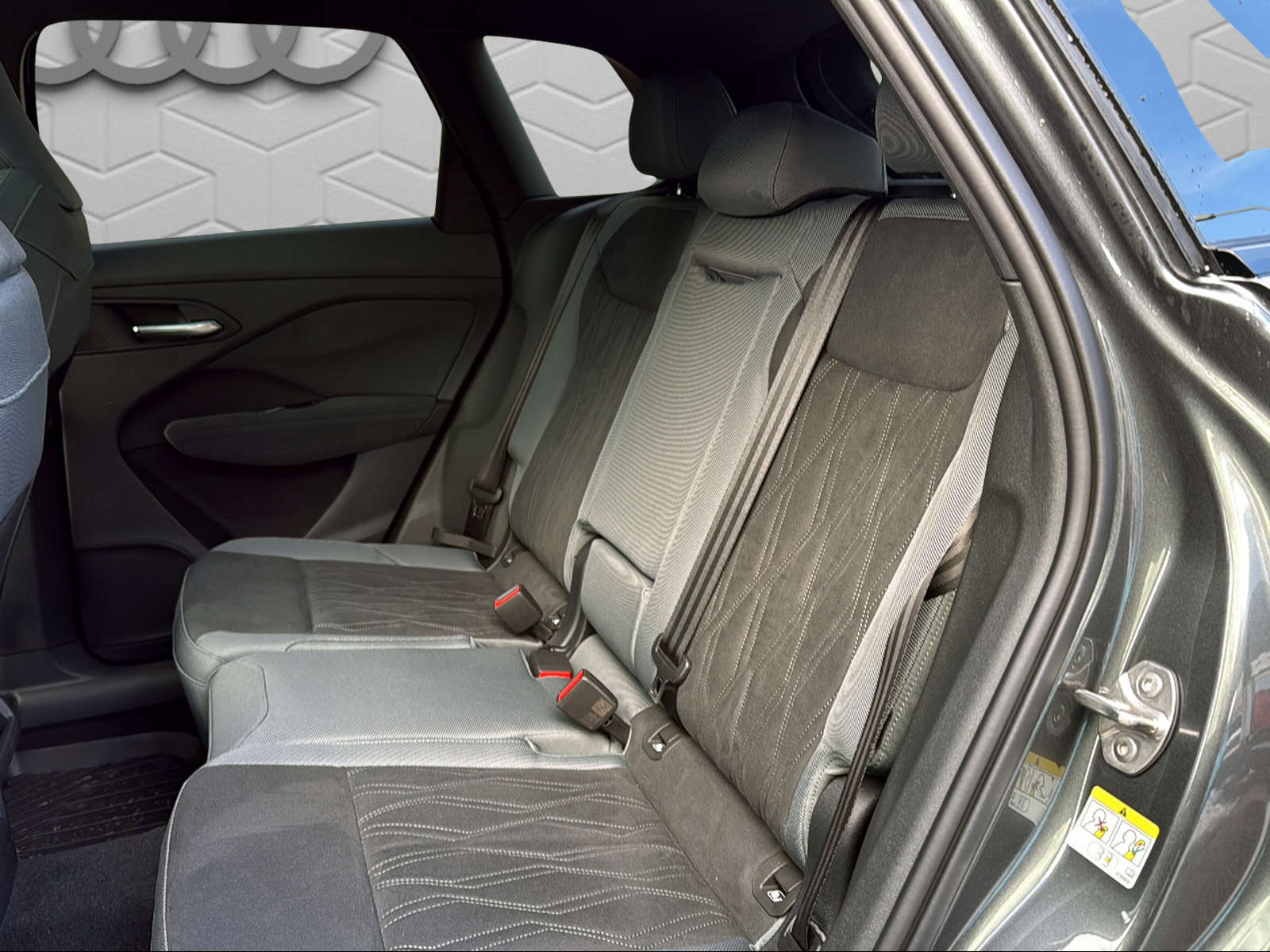 AUDI Q3 SUV 110 kW TFSI S tronic-image-12
