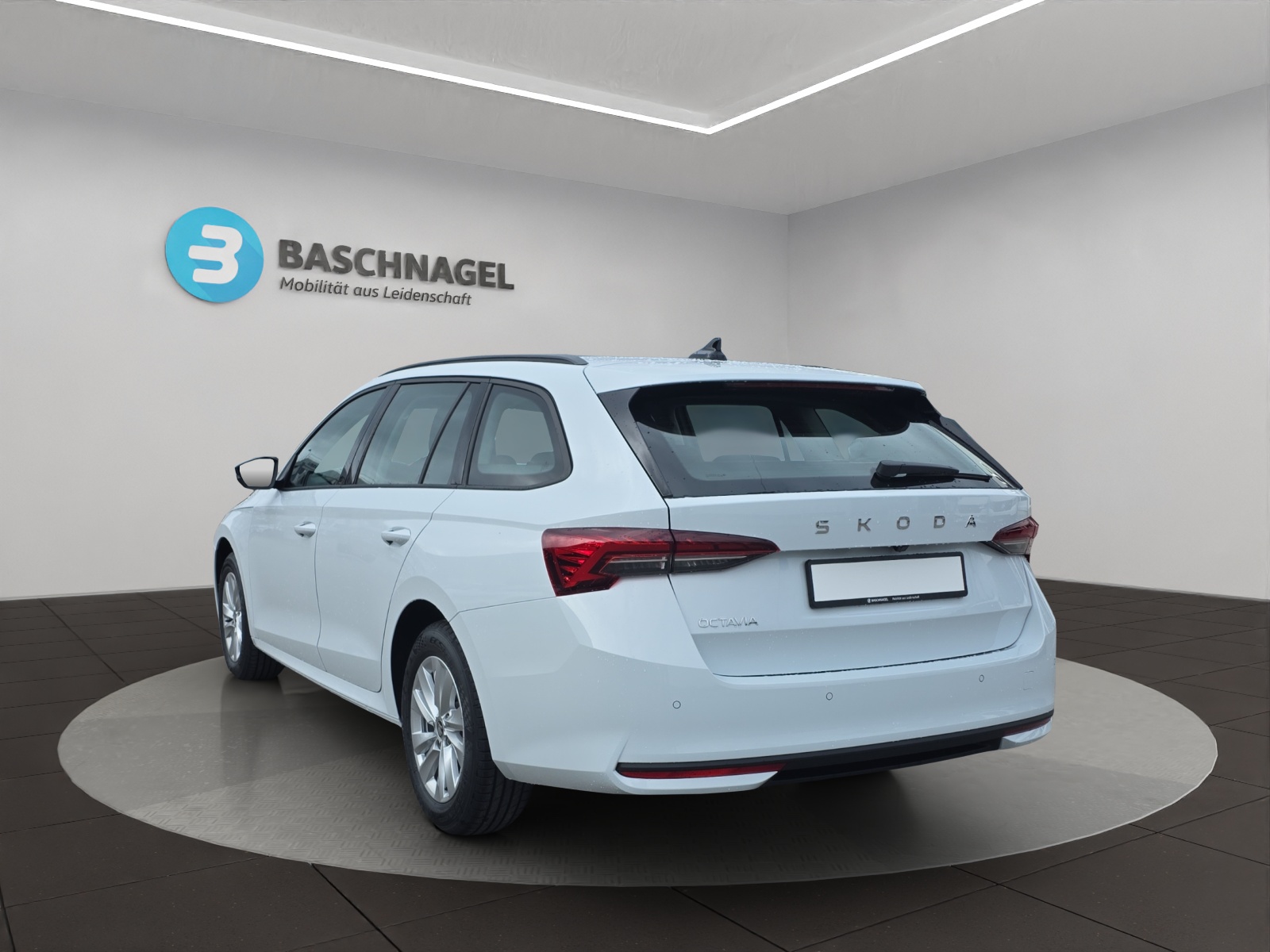SKODA Octavia Combi 2.0 TDI DSG Selection-image-2