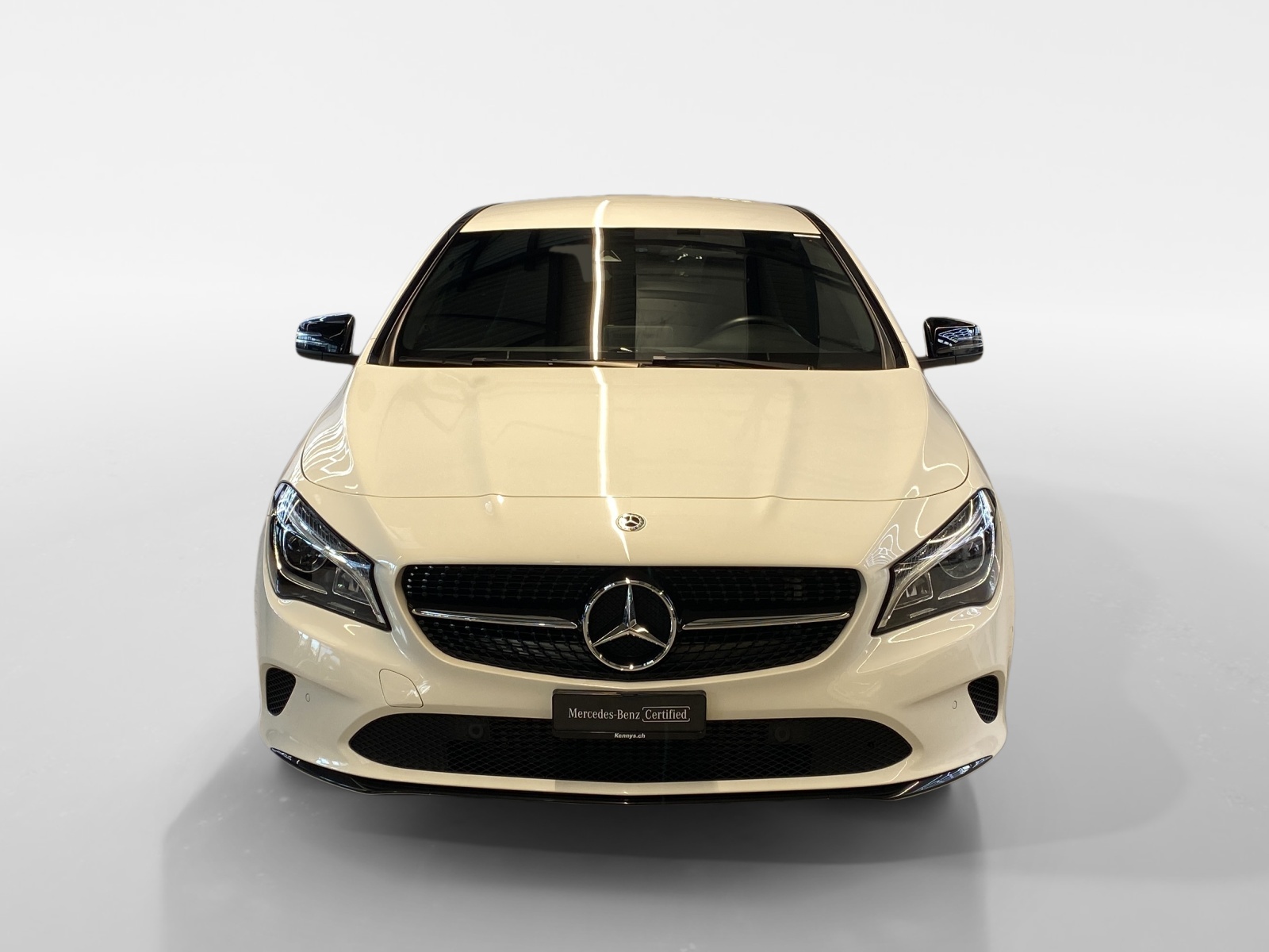 MERCEDES-BENZ CLA 200 Night Star Shooting Brake-image-1