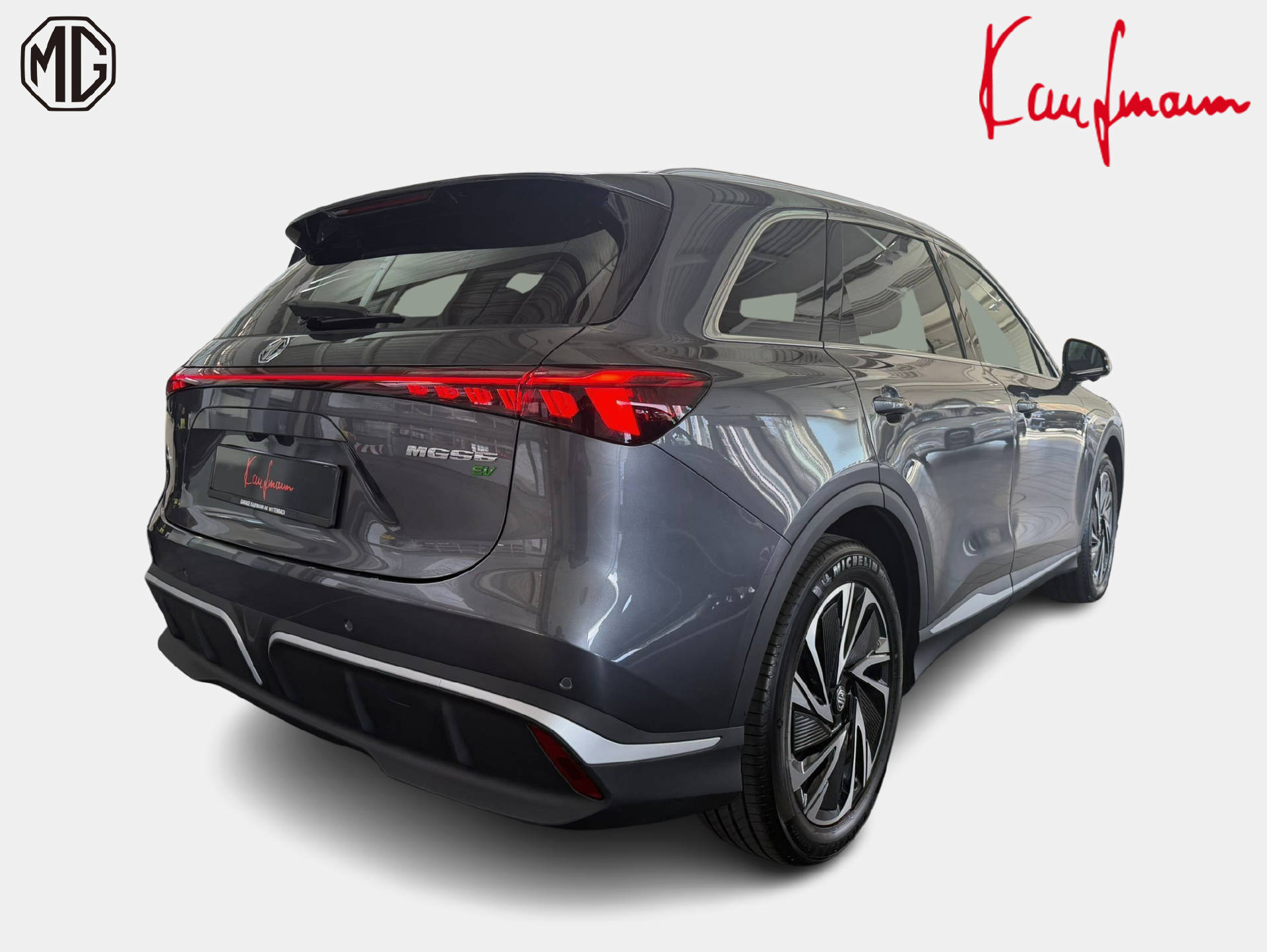 MG S6 EV 77 kWh Luxury 4WD-image-3