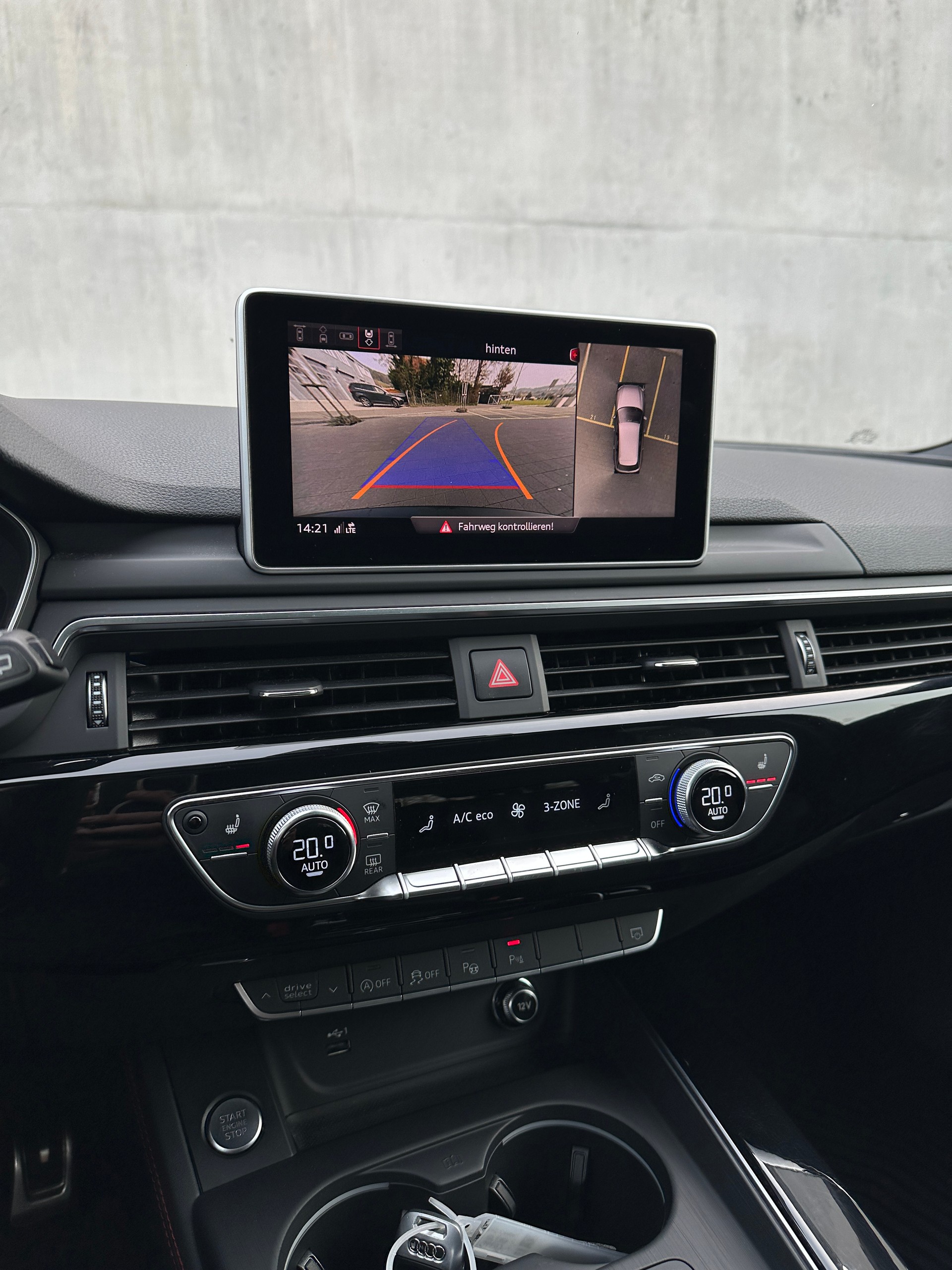 AUDI A4 Avant 40 TDI Sport quattro S-tronic-image-11