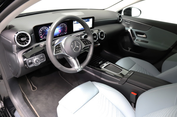 Image MERCEDES-BENZ A-200 A 200 7G-DCT