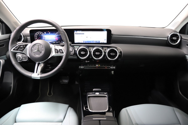 Image MERCEDES-BENZ A-200 A 200 7G-DCT
