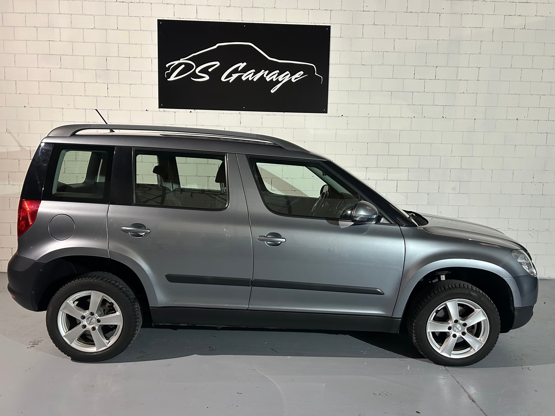 SKODA Yeti 2.0 TDI AllDrive 4x4 DSG-image-3