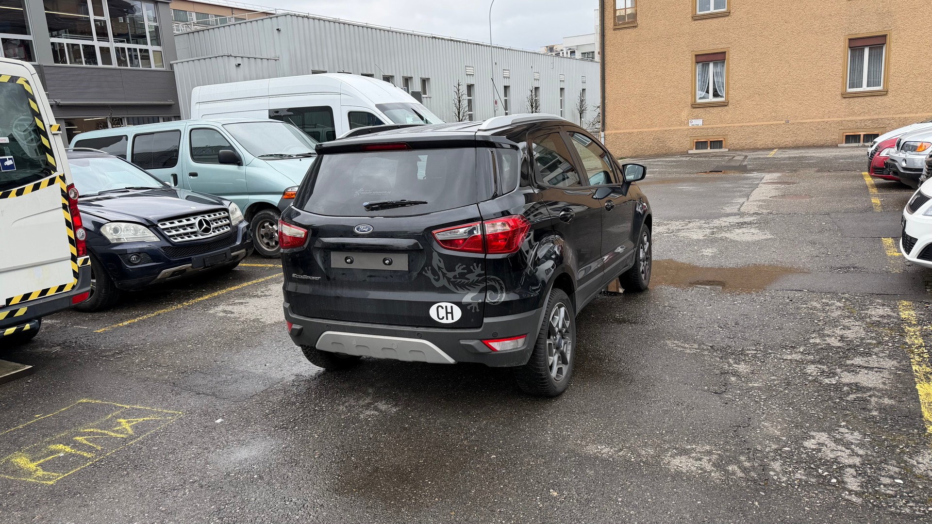 FORD EcoSport 1.5 Titanium PowerShift-image-2