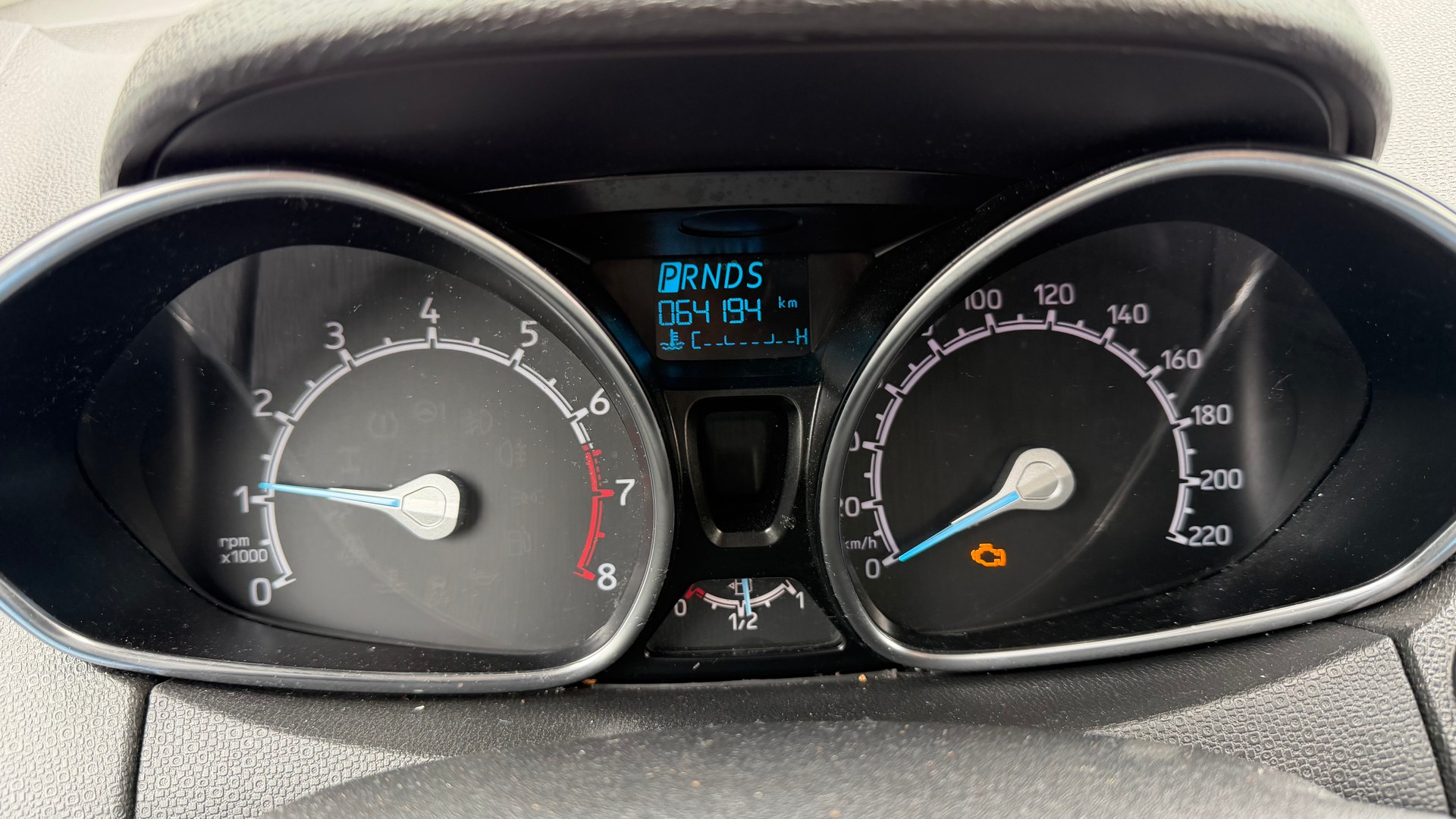 FORD EcoSport 1.5 Titanium PowerShift-image-10