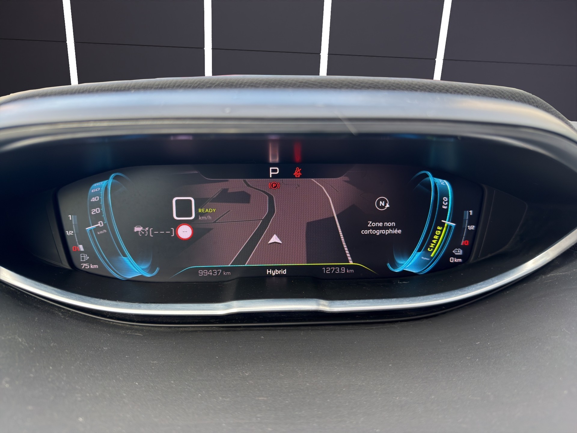 PEUGEOT 3008 1.6 PHEV Allure Pack-image-8
