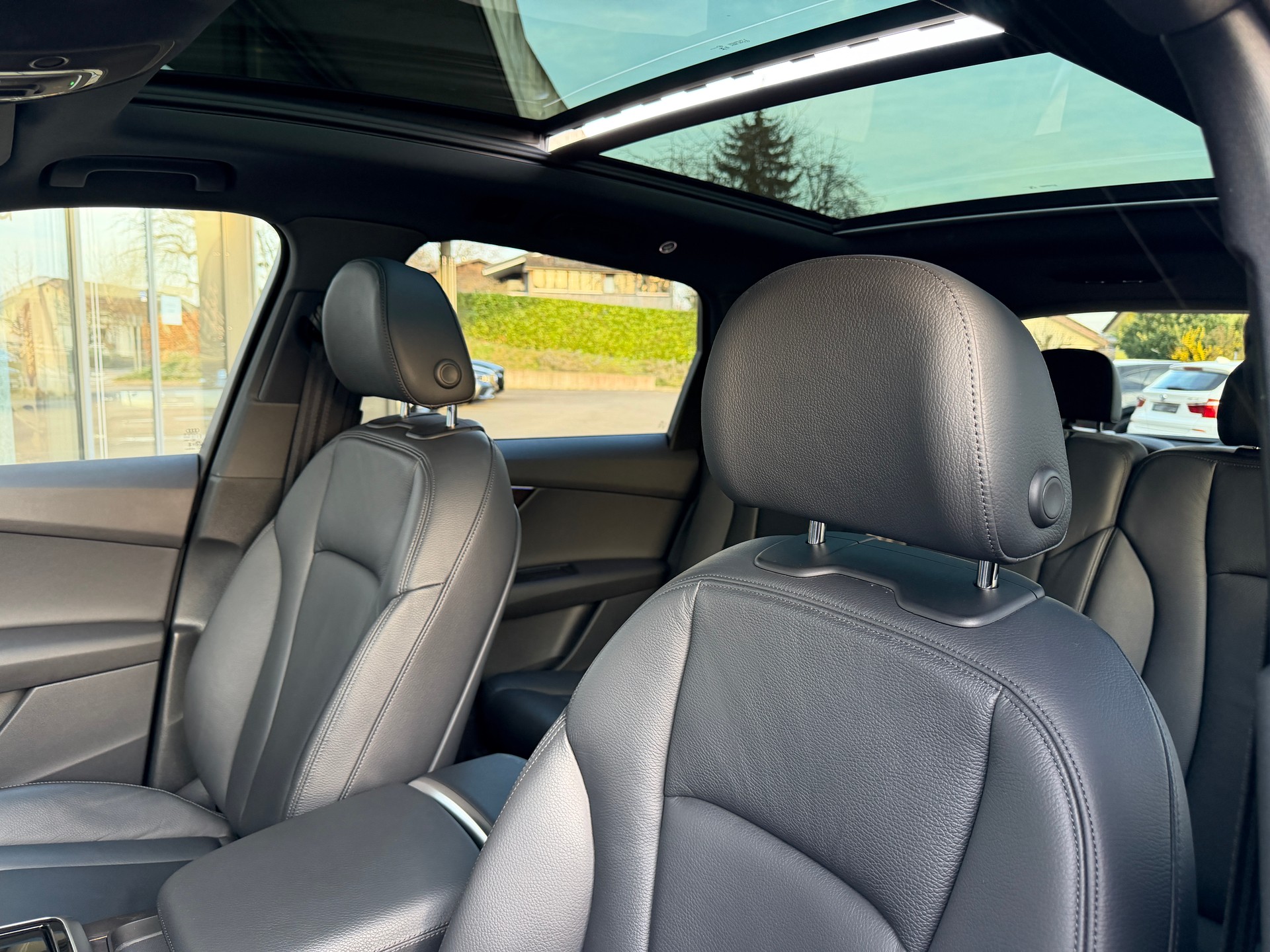 AUDI Q7 50 TDI quattro tiptronic-image-11