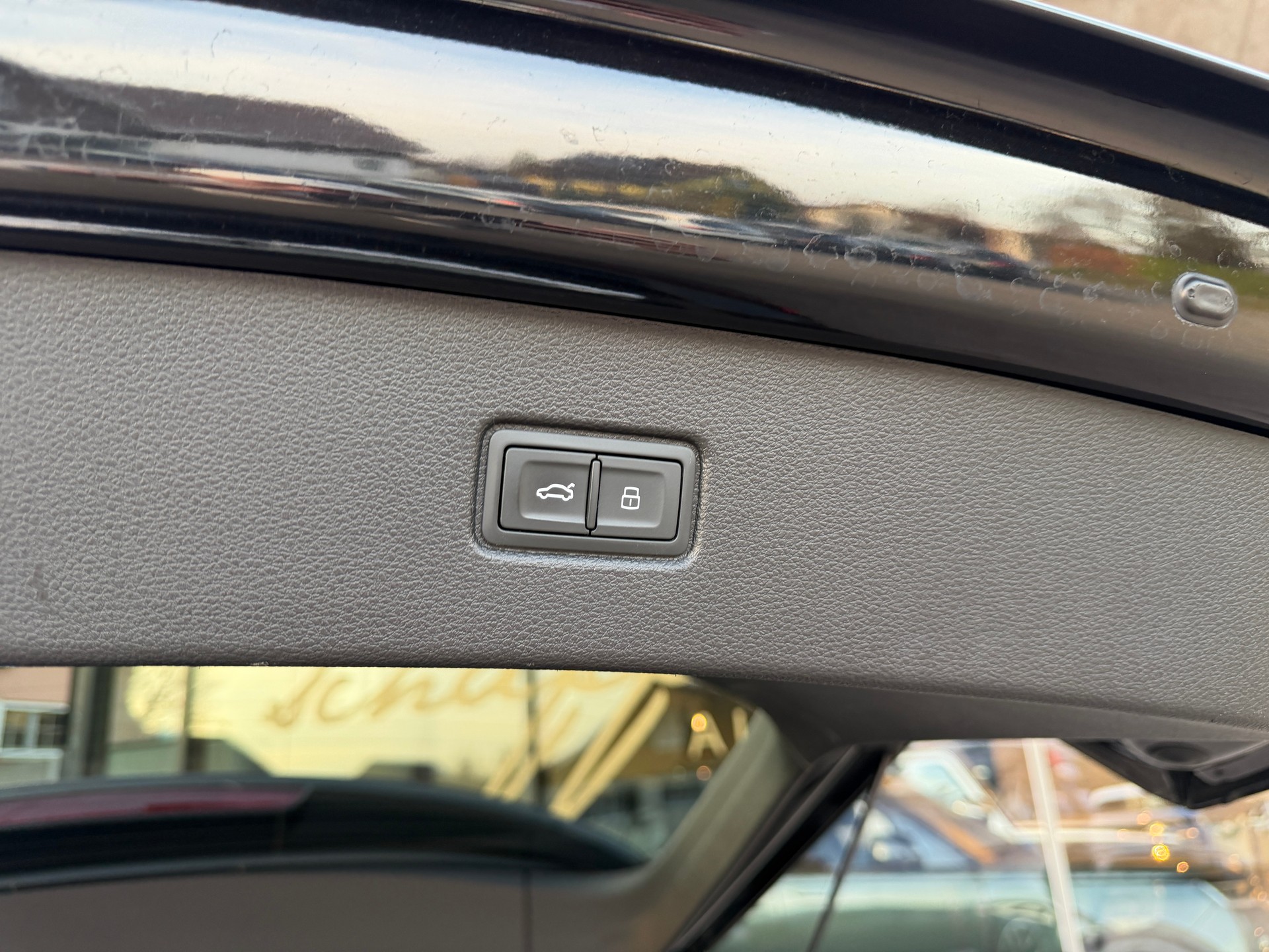 AUDI Q7 50 TDI quattro tiptronic-image-26