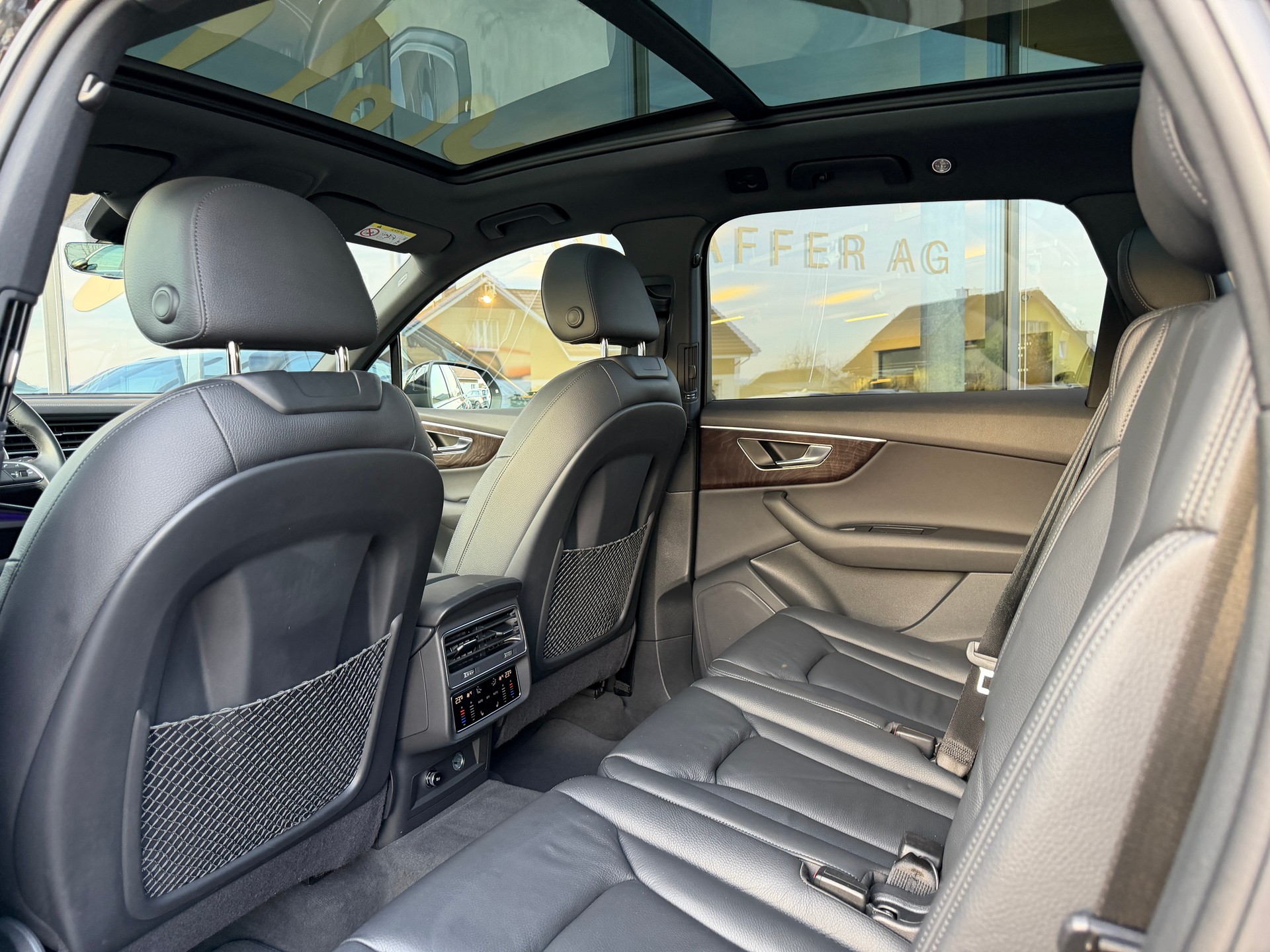 AUDI Q7 50 TDI quattro tiptronic-image-14