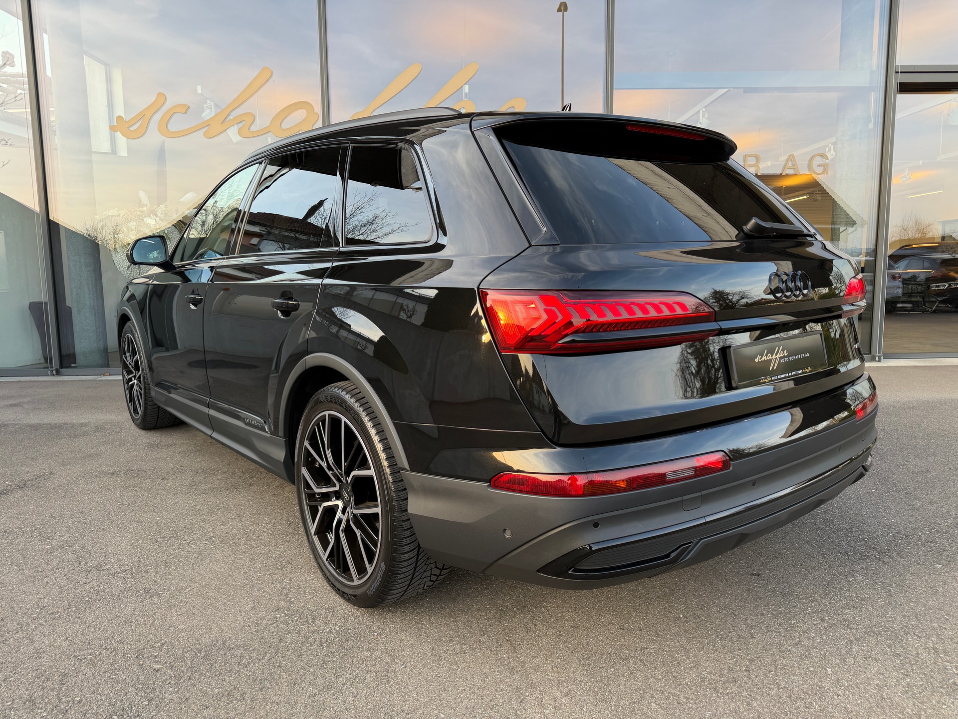 AUDI Q7 50 TDI quattro tiptronic-image-6