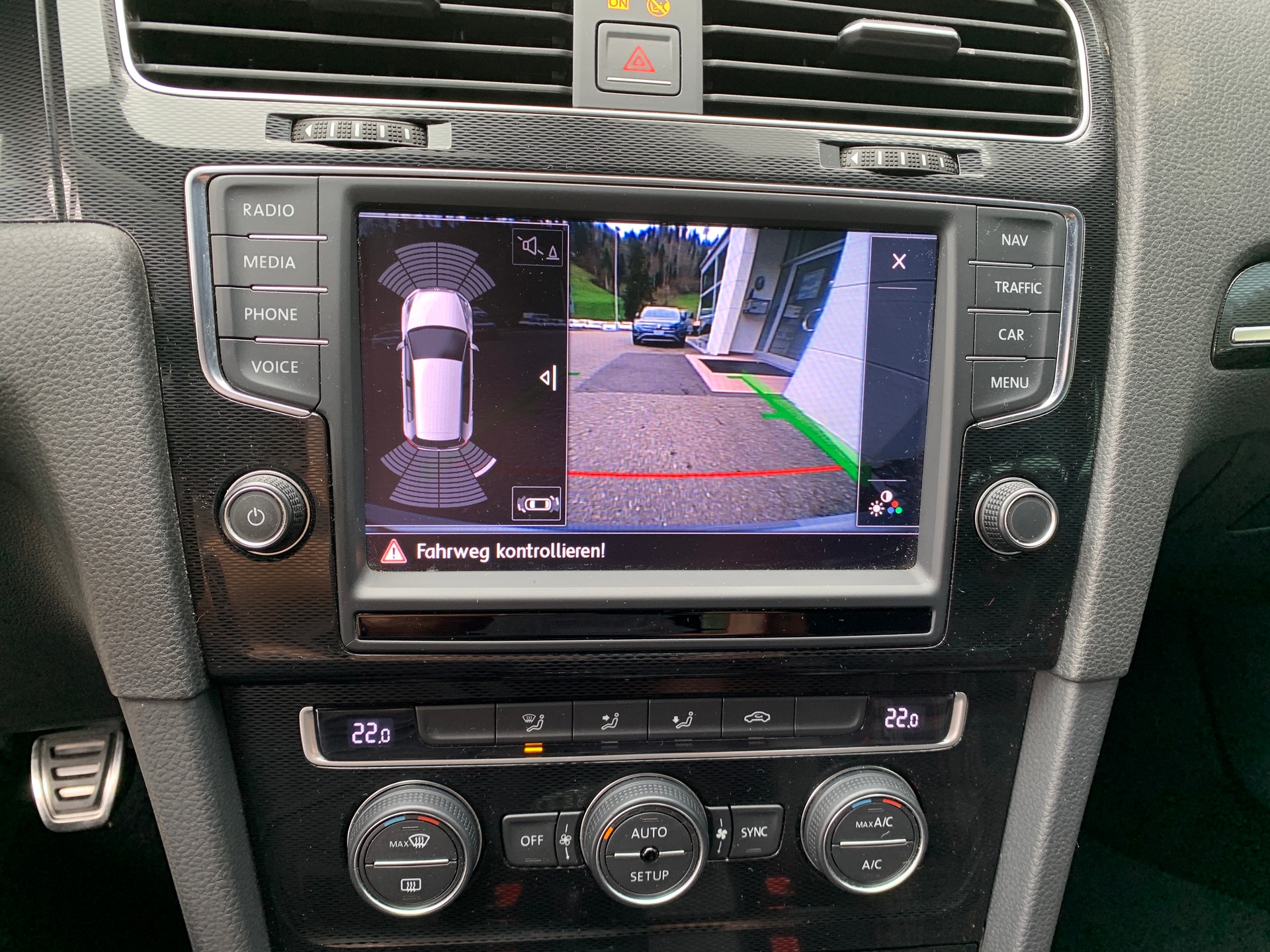 VW Golf 2.0 TSI GTI-image-11