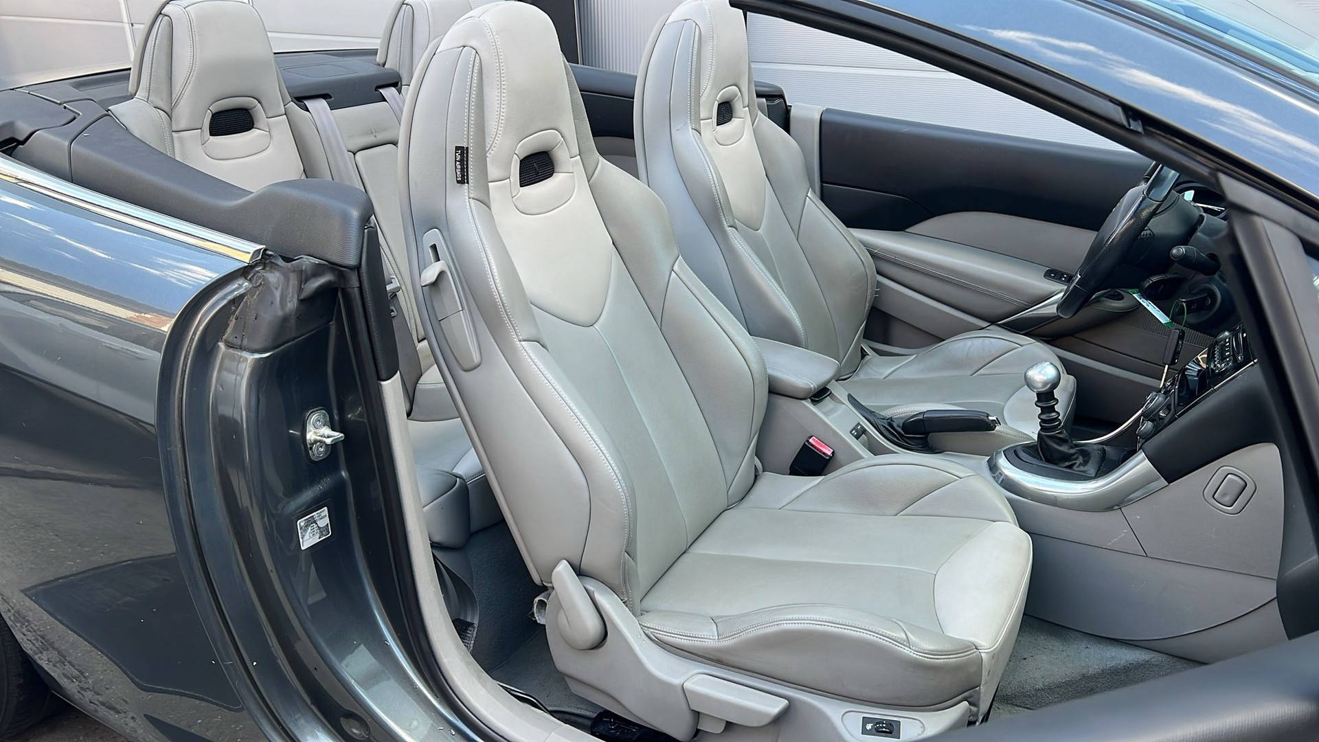 PEUGEOT 308 CC 1.6 16V Turbo Platinum-image-14