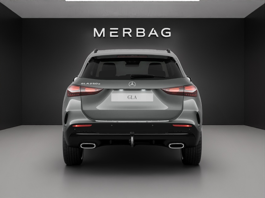 MERCEDES-BENZ GLA 250 e EQ Star 8G-DCT-image-5