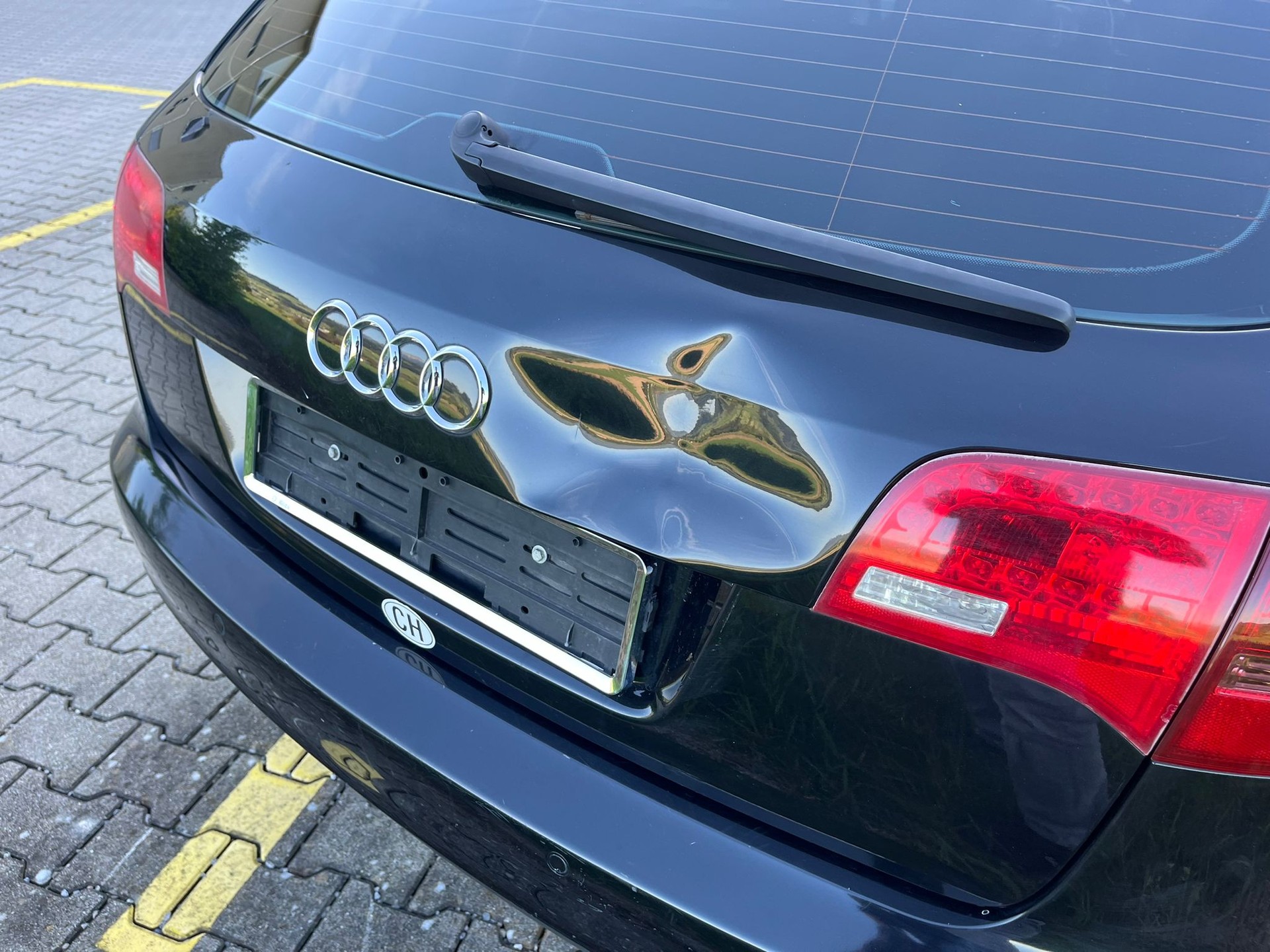 AUDI A6 Avant 3.0 V6 TDI quattro-image-4