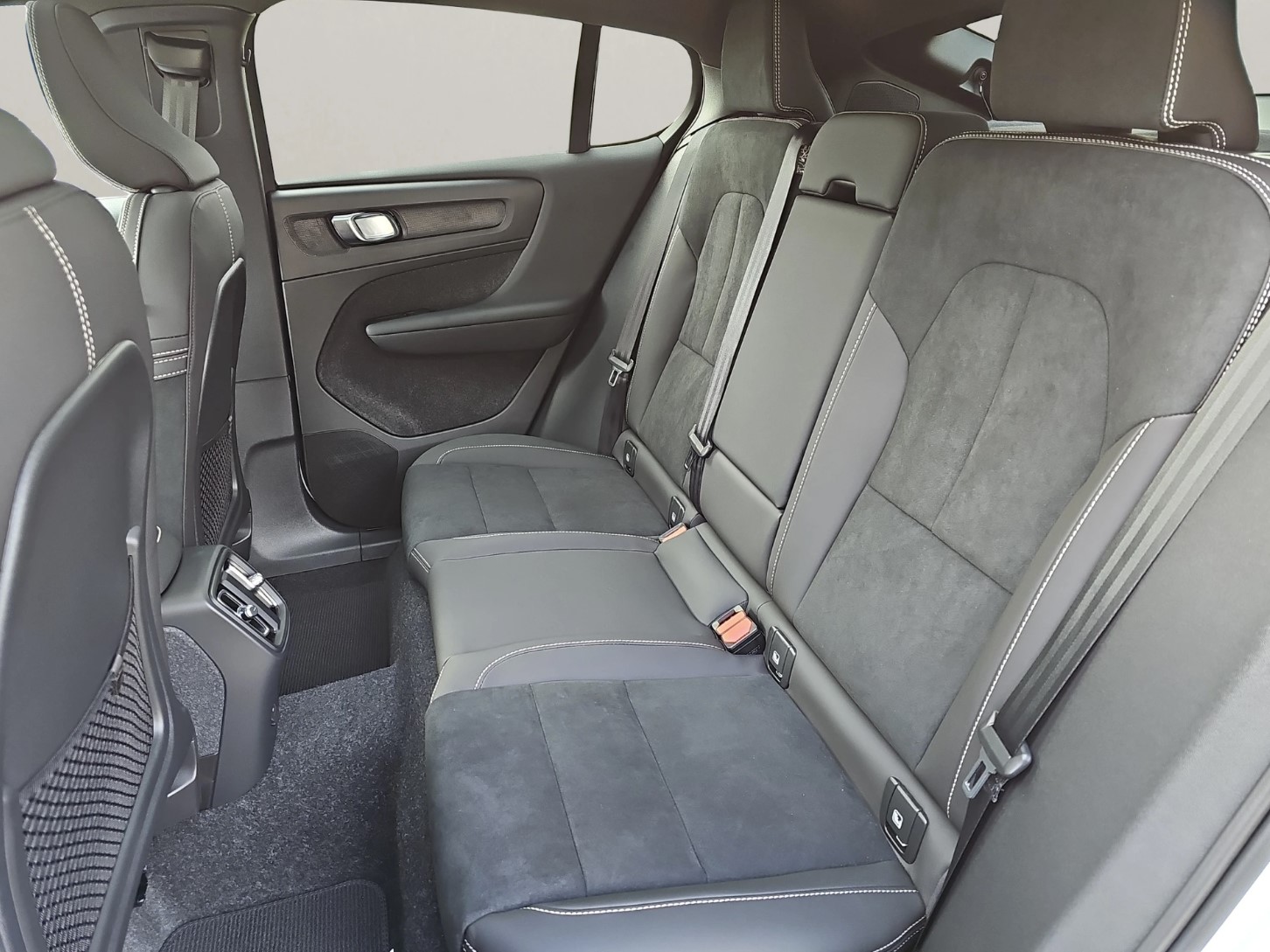 VOLVO C40 E80 Plus-image-10