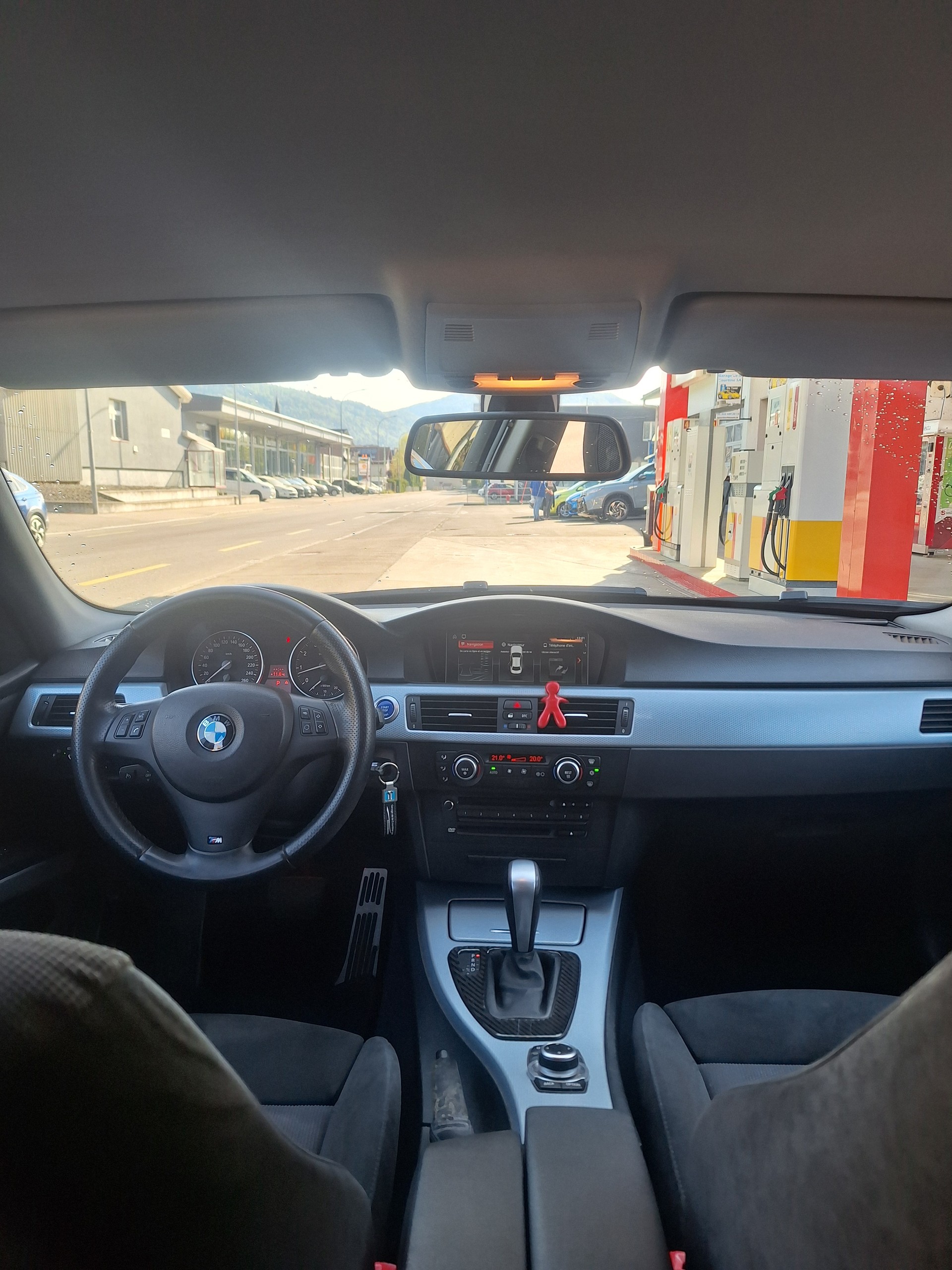 BMW 325xi Touring Steptronic-image-4