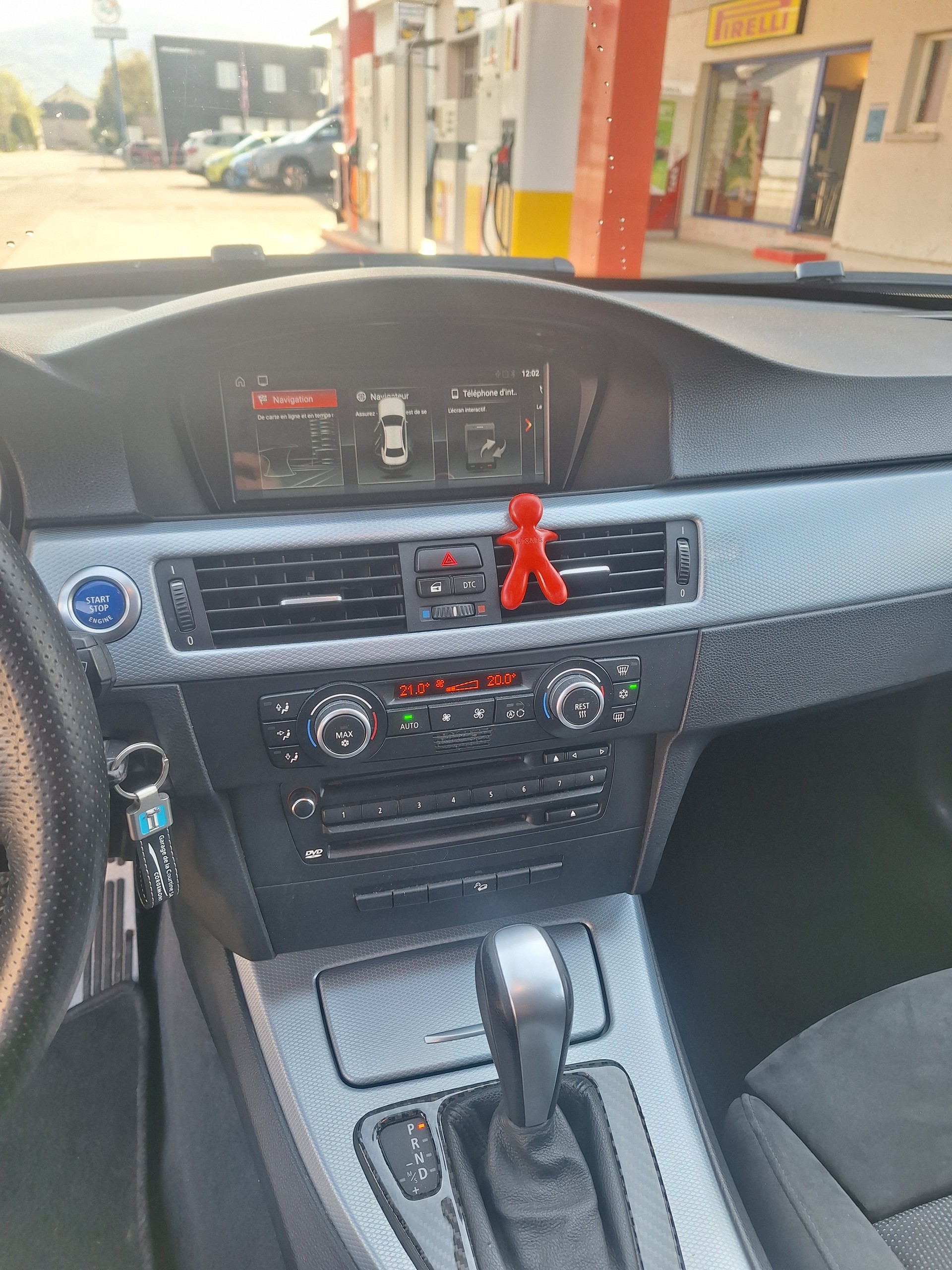 BMW 325xi Touring Steptronic-image-7
