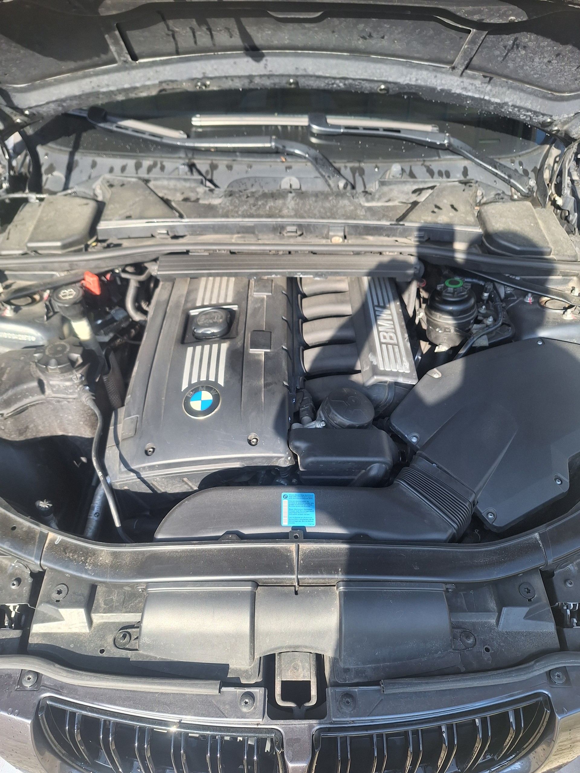 BMW 325xi Touring Steptronic-image-12