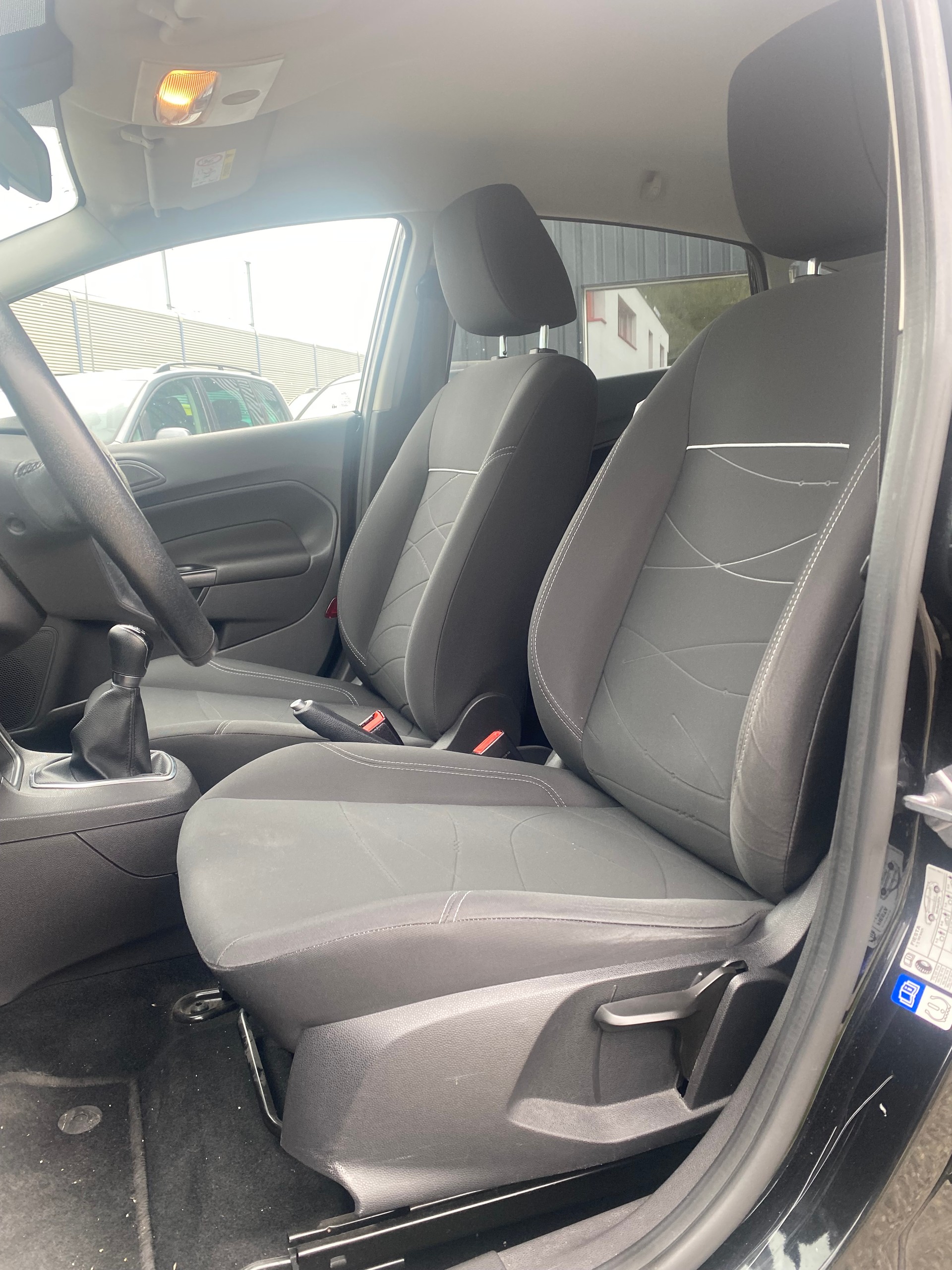 FORD Fiesta 1.0 SCTi Trend "Frisch ab MFK" 8 Fach Bereit-image-9