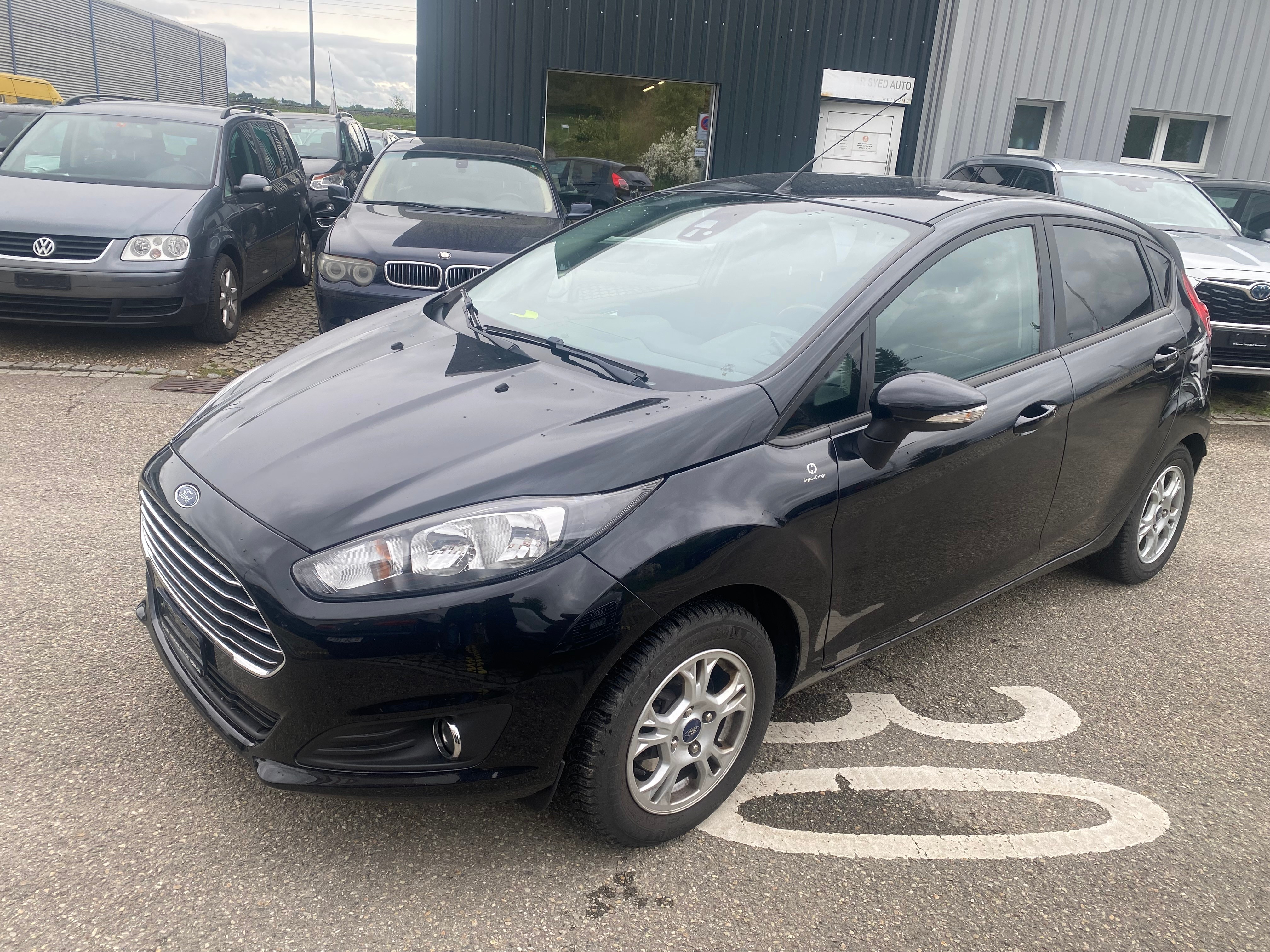Car photo
